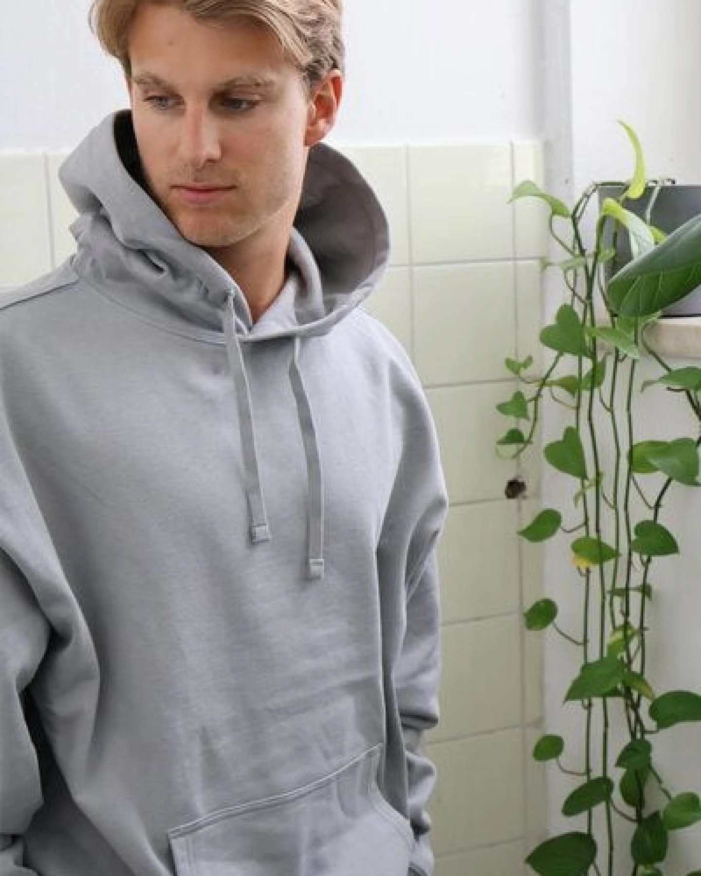 Kultgut Biofair- SPORT ESSENTIALS HOODIE - Ultraweich / For all Day – Ansicht 4