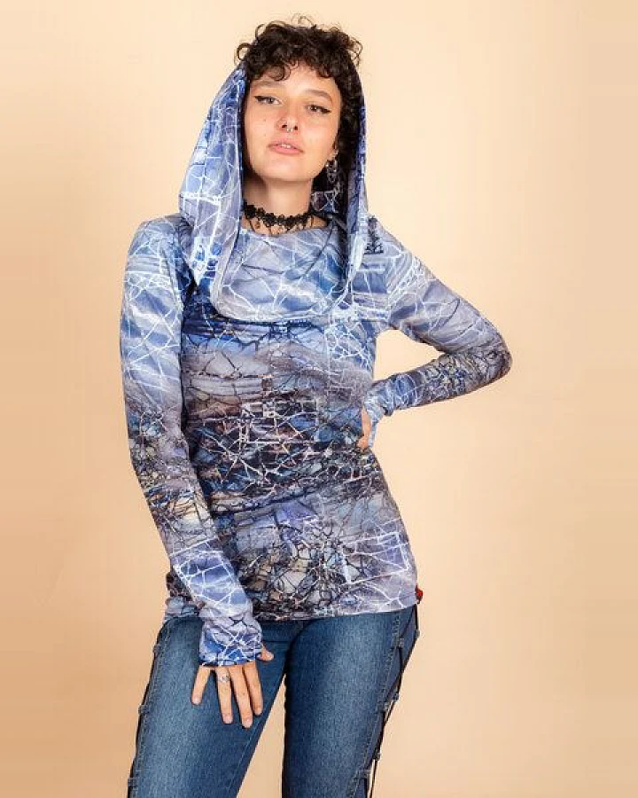 Die rote Zora Zora Hoodie mit Muster