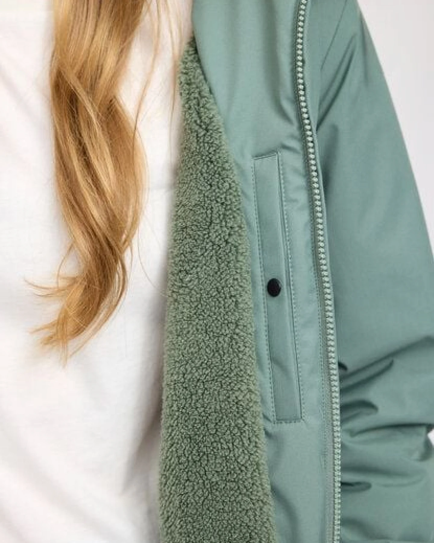 Mazine gefütterte Jacke aus recykeltem Plastik – Ansicht 4