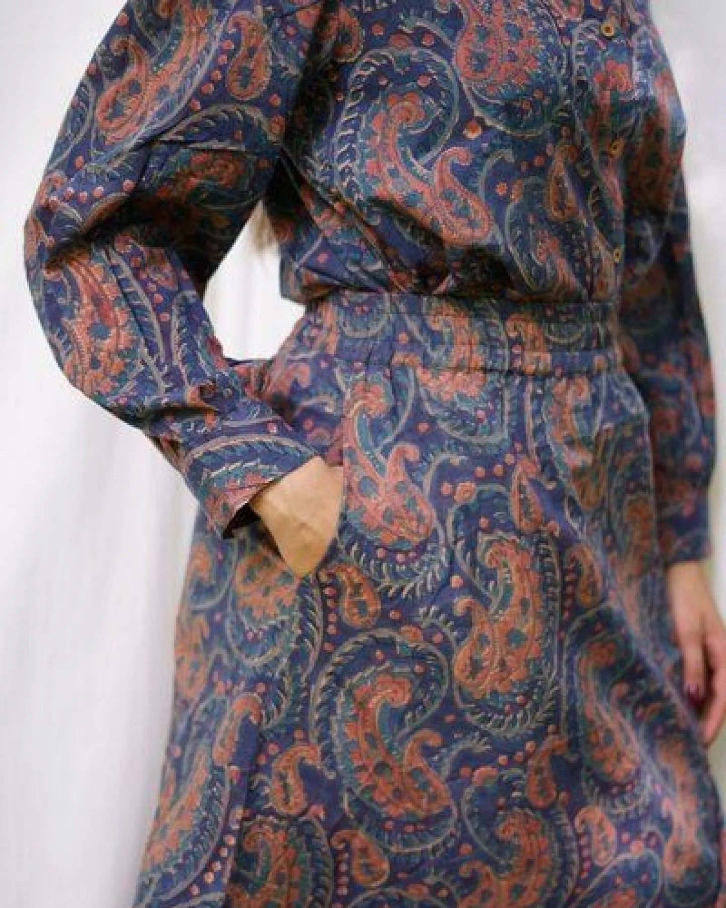 Haus of Namaste Paisley Bluse in Orange aus Bio-Baumwolle - Handblockdruck mit Vegan Farben – Ansicht 4