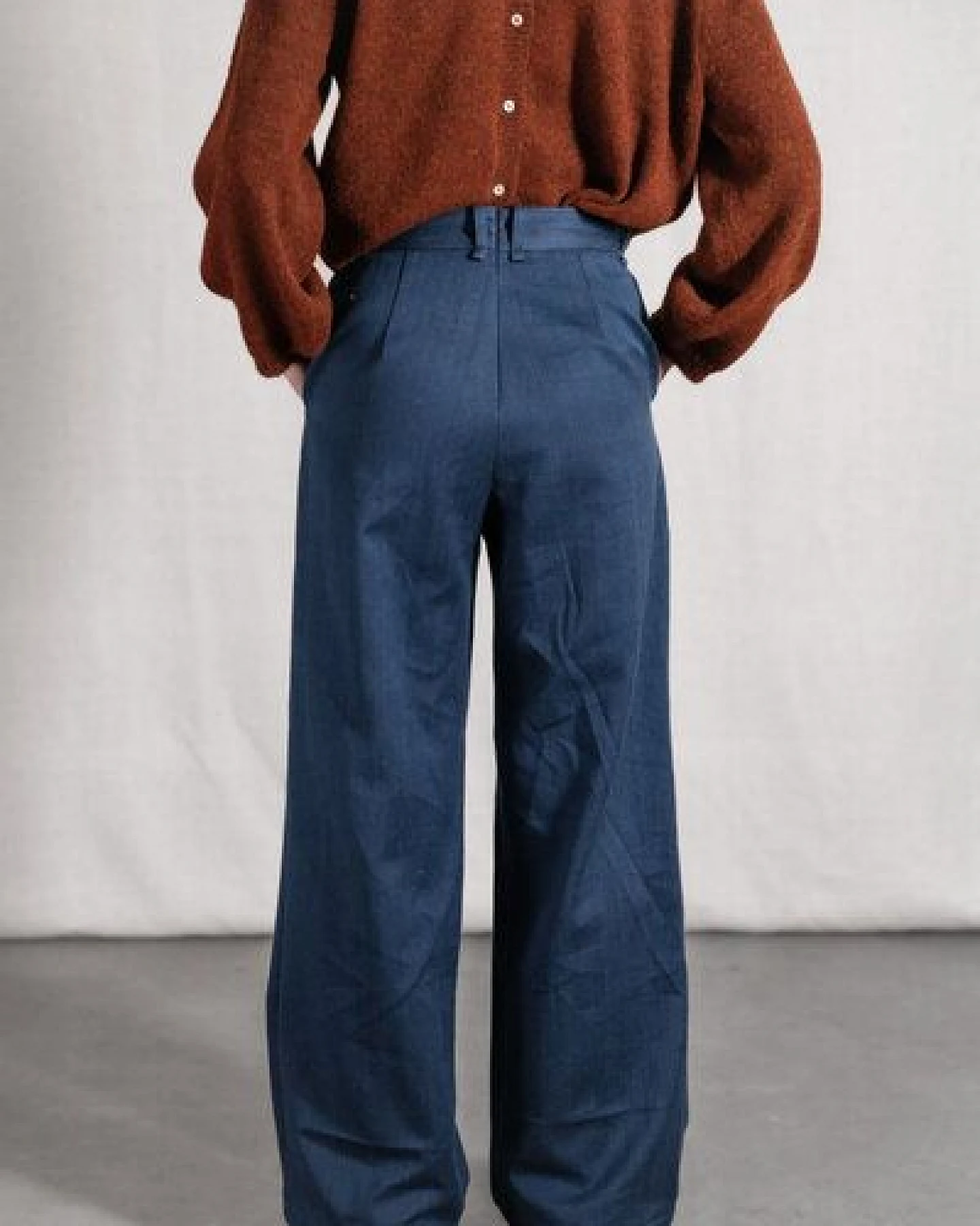 Jyoti - Fair Works Bio-Baumwolldenim Hose Suhrutam – Ansicht 4