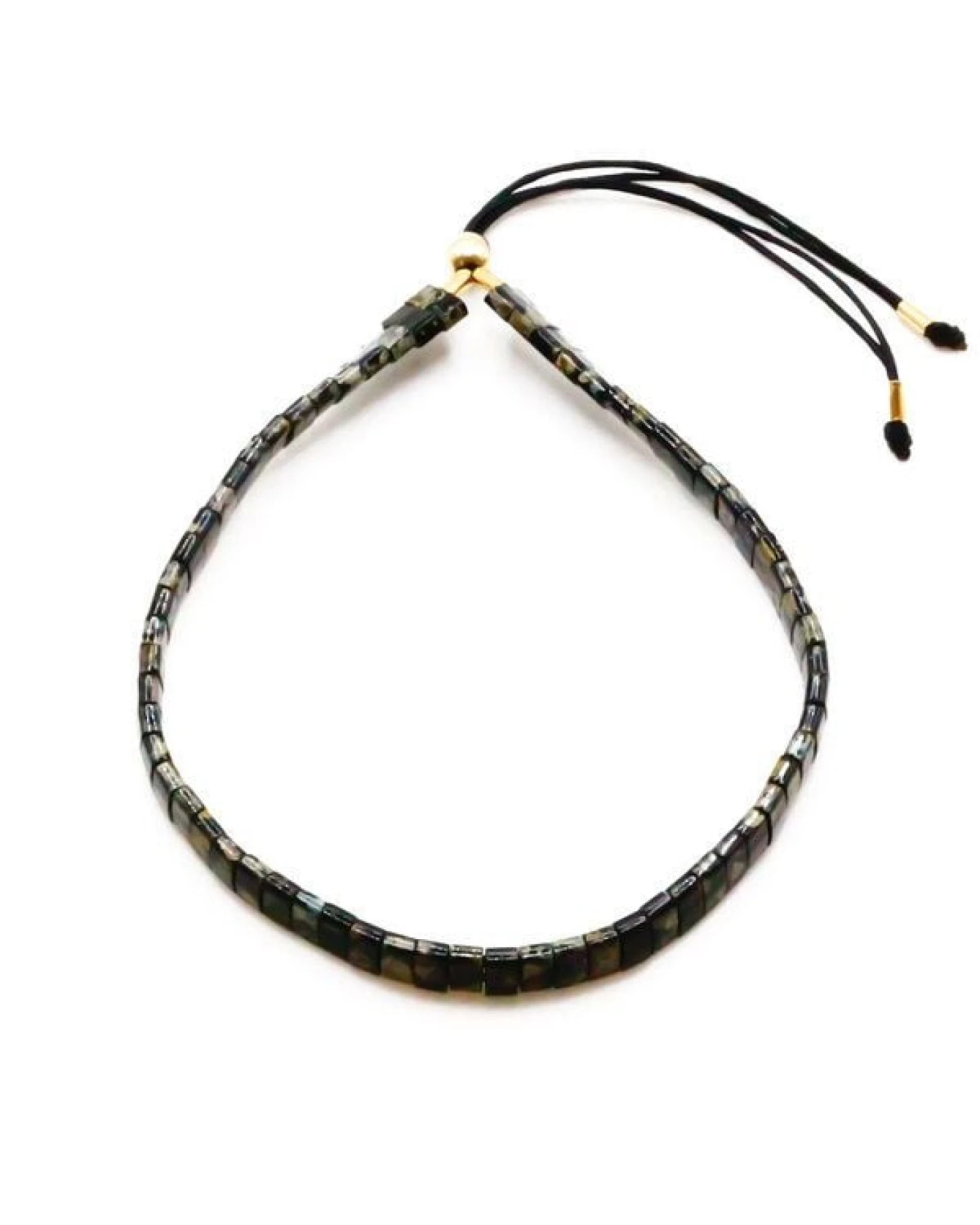 juni Schwarzes Perlenarmband "Noiré" mit verstellbarer Schiebeperle aus recyceltem Gold oder Silber – Ansicht 3