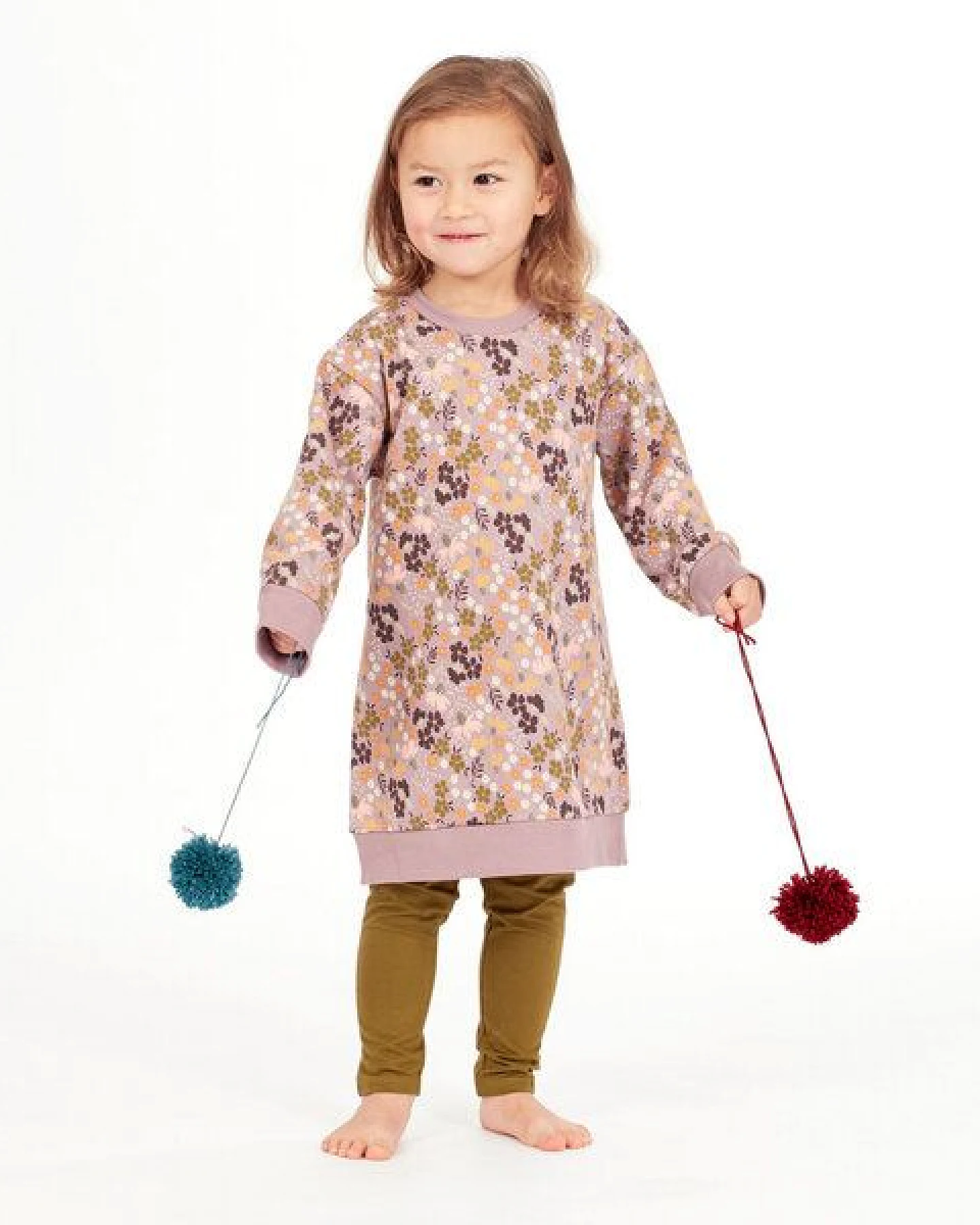 Sense Organics & friends in cooperation with GARY MASH Mädchen Sweatkleid aus Biobaumwolle – Ansicht 2