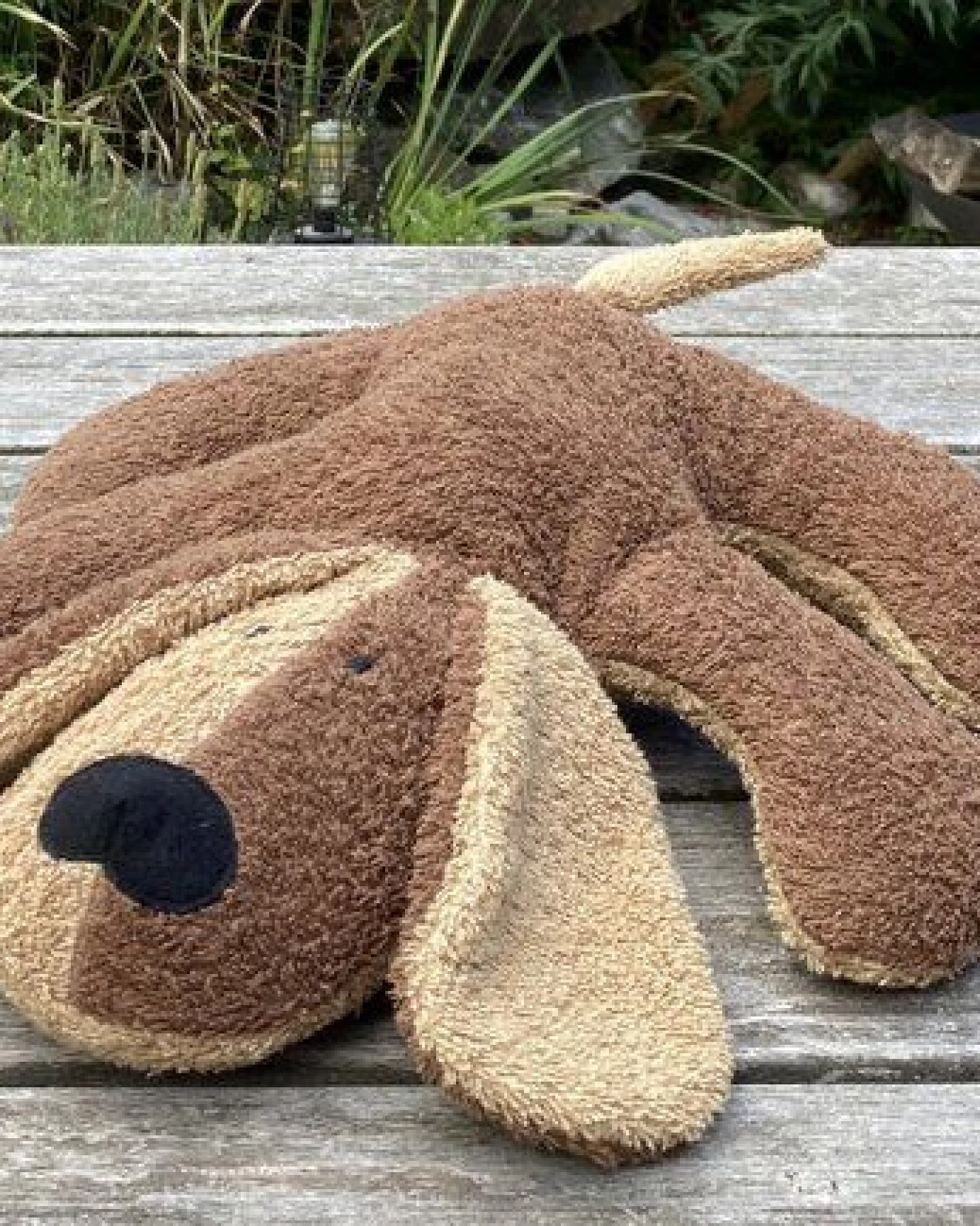 Efie Bio Spiel- und Kuscheltier Hund, braun, Bio Baumwolle (KBA), recycelte Füllung, – nachhaltig & handgefertigt – Made in Germany – Ansicht 2
