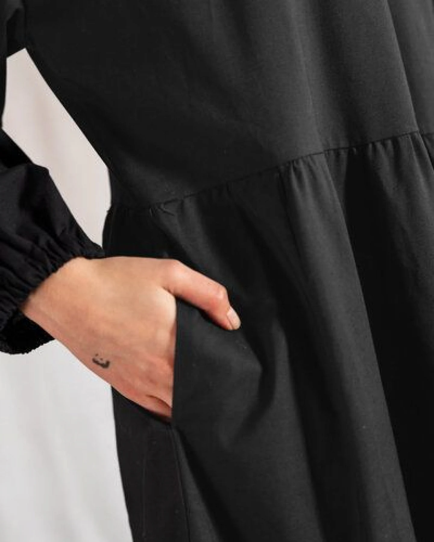 Jyoti - Fair Works Bio-Baumwoll Kleid Savera – Ansicht 3