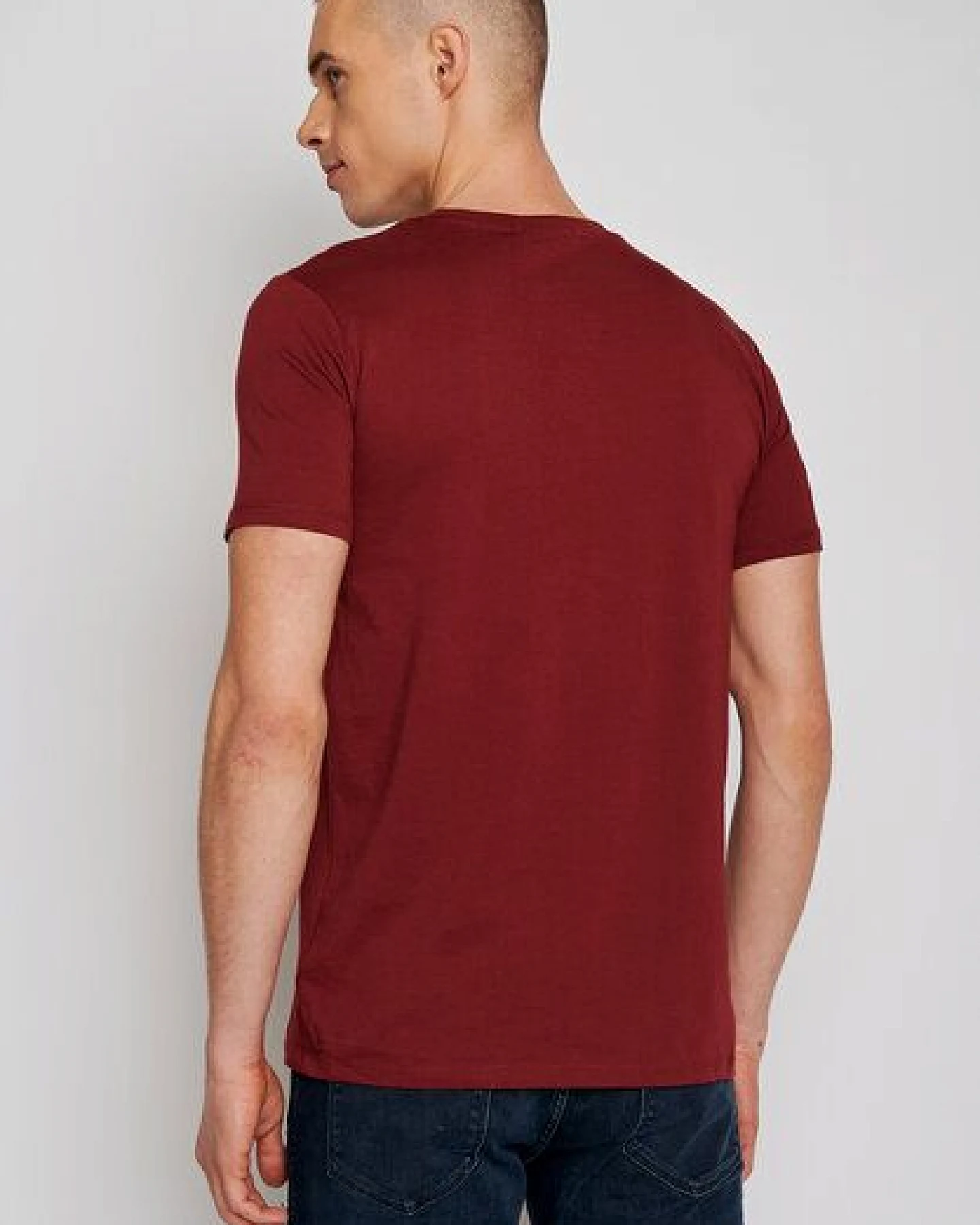 GREENBOMB Animal Raccoon Hike Guide - Sportliches T-Shirt aus Bio-Baumwolle / hochwertiger Print / GOTS / Fair & Vegan – Ansicht 3