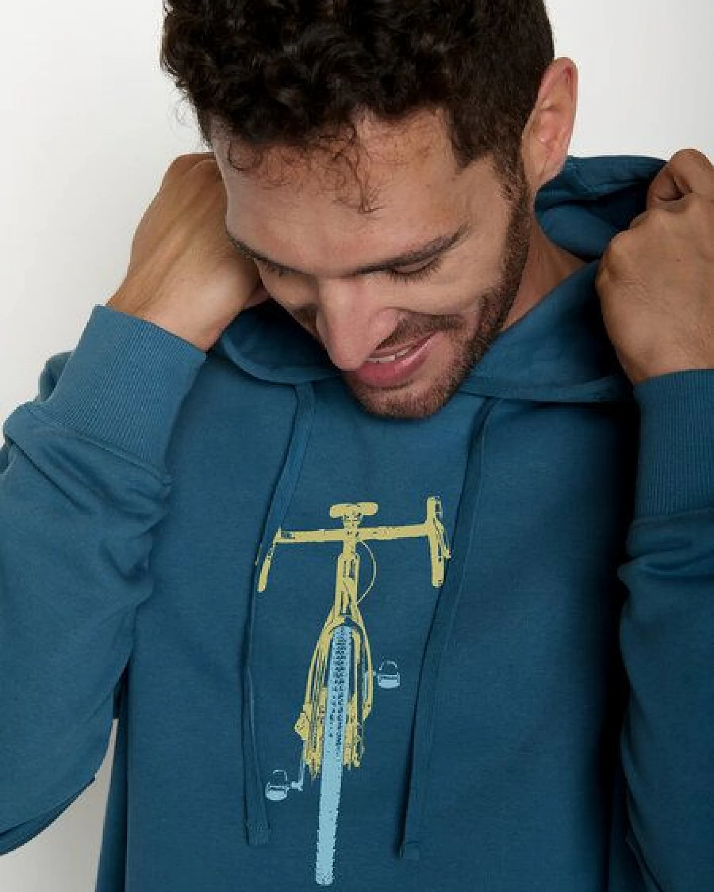 GREENBOMB Bike Front Stamp Joy - Gemütlicher Hoodie aus Bio-Baumwolle / hochwertiger Print / GOTS / Fair & Vegan – Ansicht 2