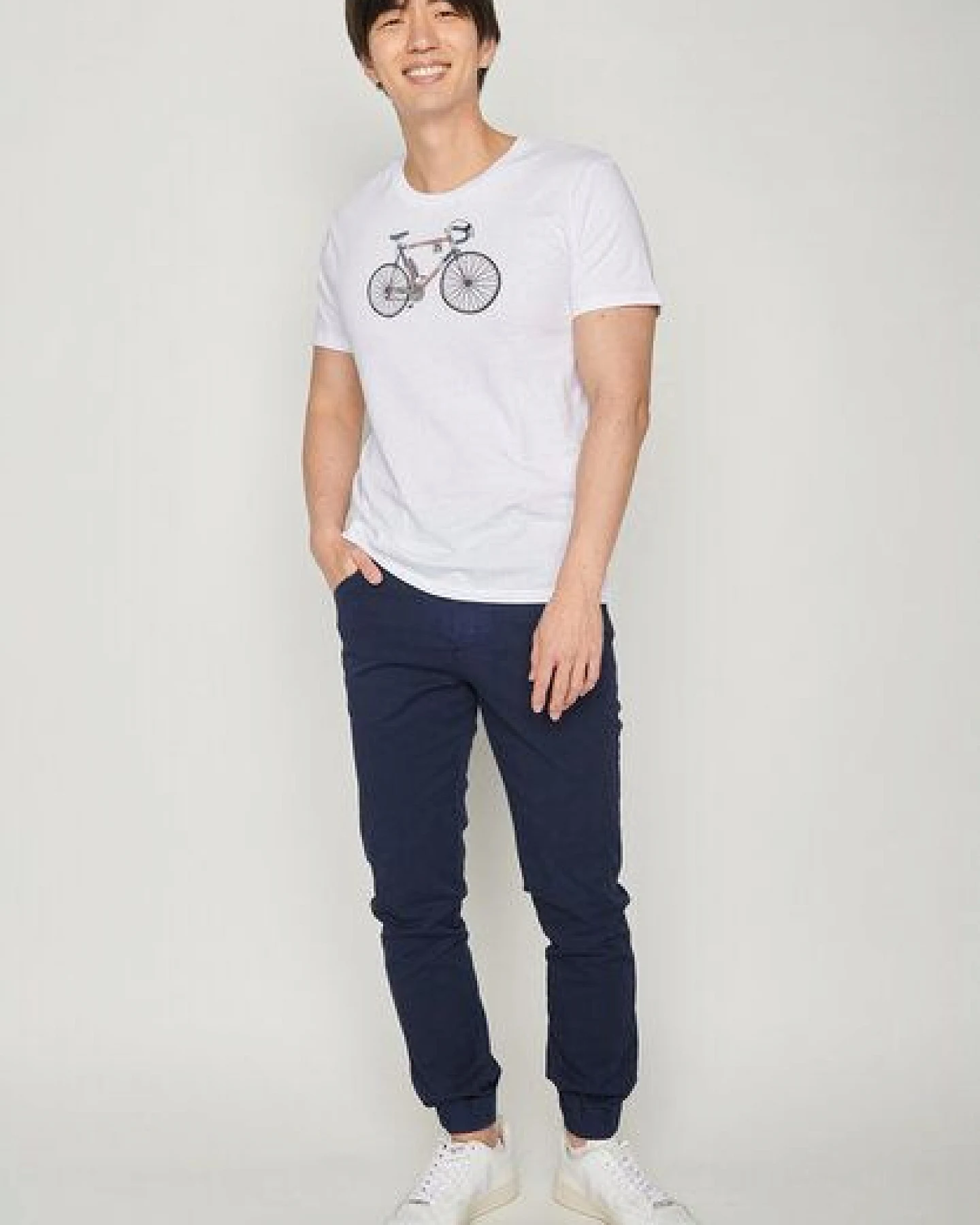 GREENBOMB Bike Mikkel Guide - Sportliches T-Shirt aus Bio-Baumwolle / hochwertiger Print / GOTS / Fair & Vegan – Ansicht 2