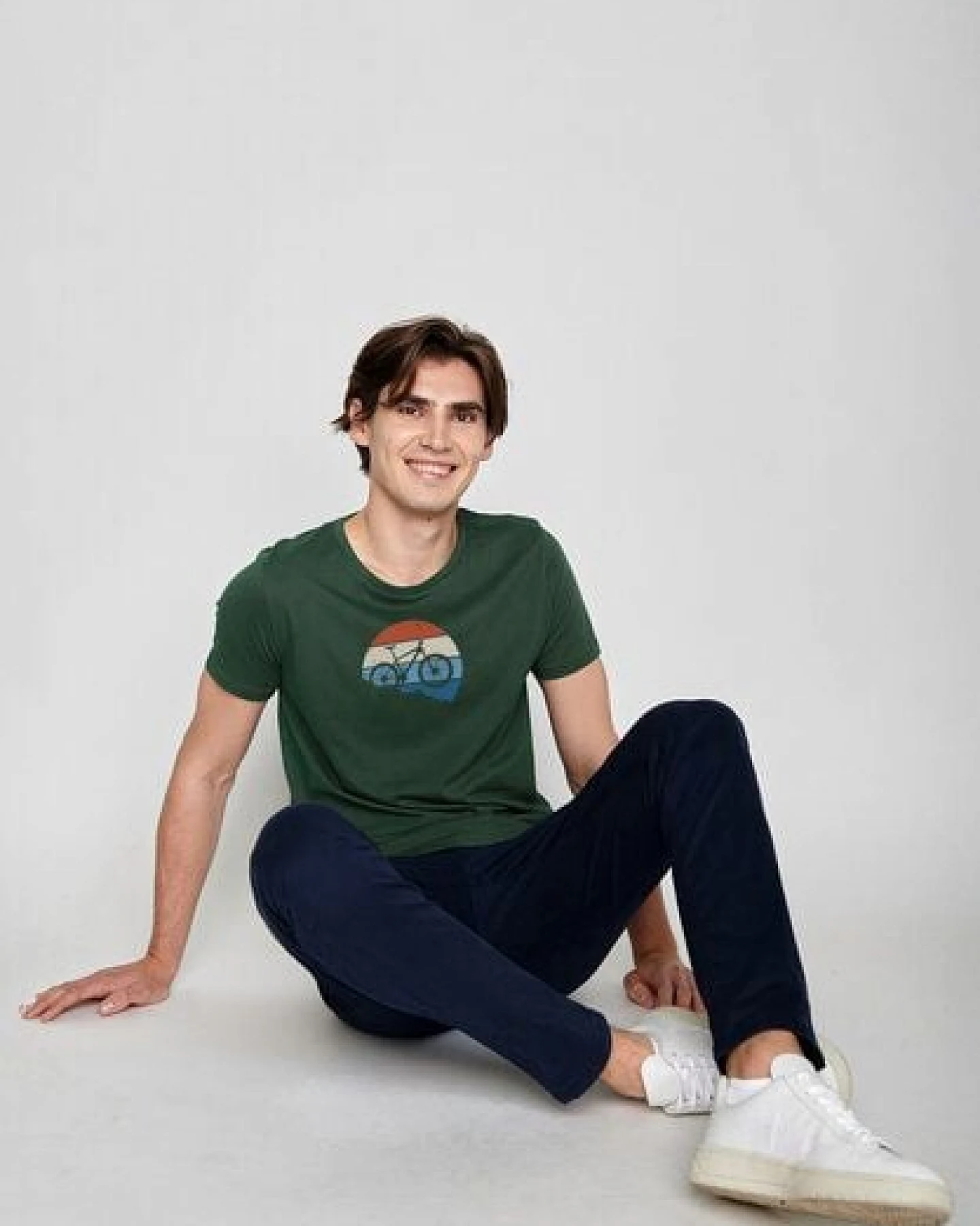 GREENBOMB Bike Winter Guide - Sportliches T-Shirt aus Bio-Baumwolle / hochwertiger Print / GOTS / Fair & Vegan – Ansicht 2