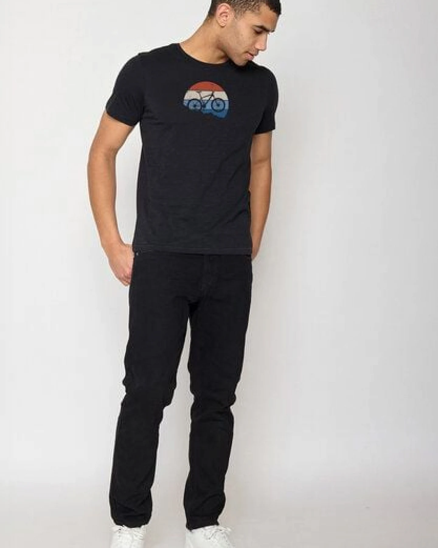 GREENBOMB Bike Winter Spice - Lässiges T-Shirt aus Bio-Baumwolle / hochwertiger Print / GOTS / Fair & Vegan – Ansicht 4
