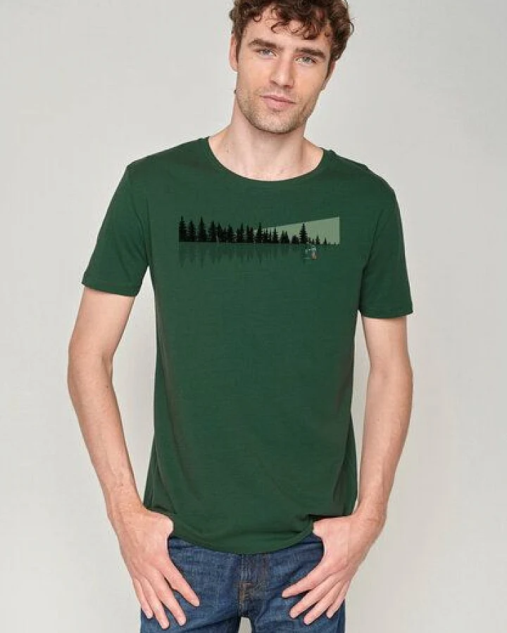 GREENBOMB Nature Ice Fishing Guide - Sportliches T-Shirt aus Bio-Baumwolle / hochwertiger Print / GOTS / Fair & Vegan
