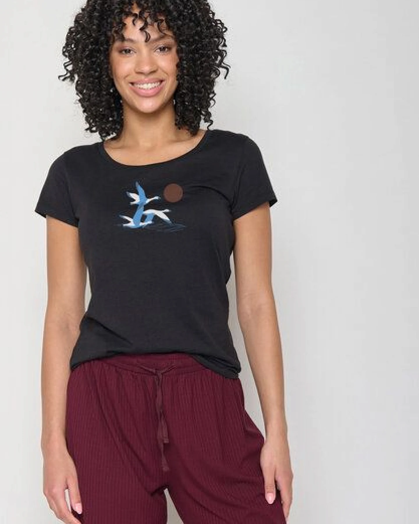 GREENBOMB Animal Goose Family Loves - Lässiges T-Shirt aus Bio-Baumwolle / hochwertiger Print / GOTS / Fair & Vegan – Ansicht 2