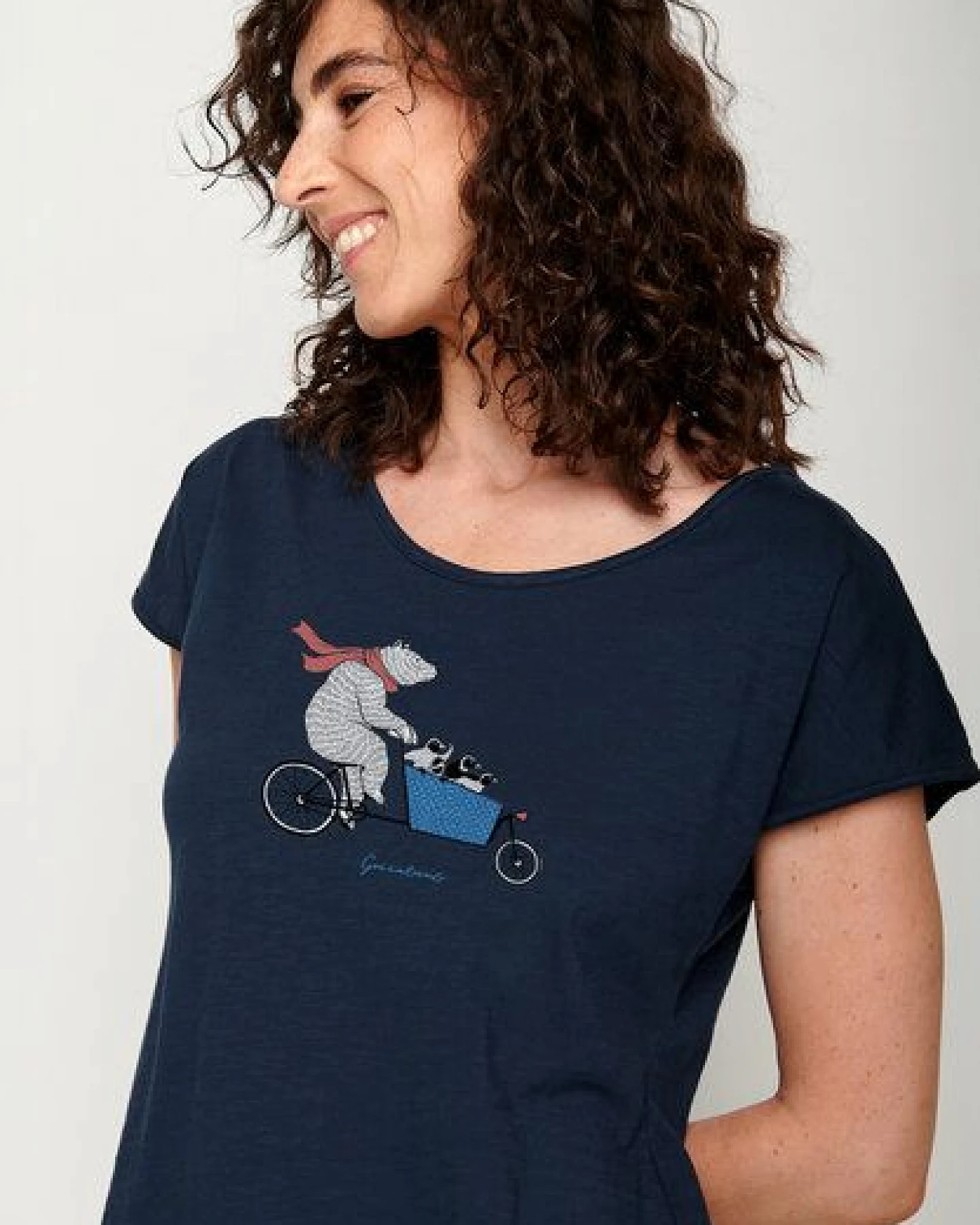 GREENBOMB Bike Cargo Family Cool - Sportliches T-Shirt aus Bio-Baumwolle / hochwertiger Print / GOTS / Fair & Vegan – Ansicht 2