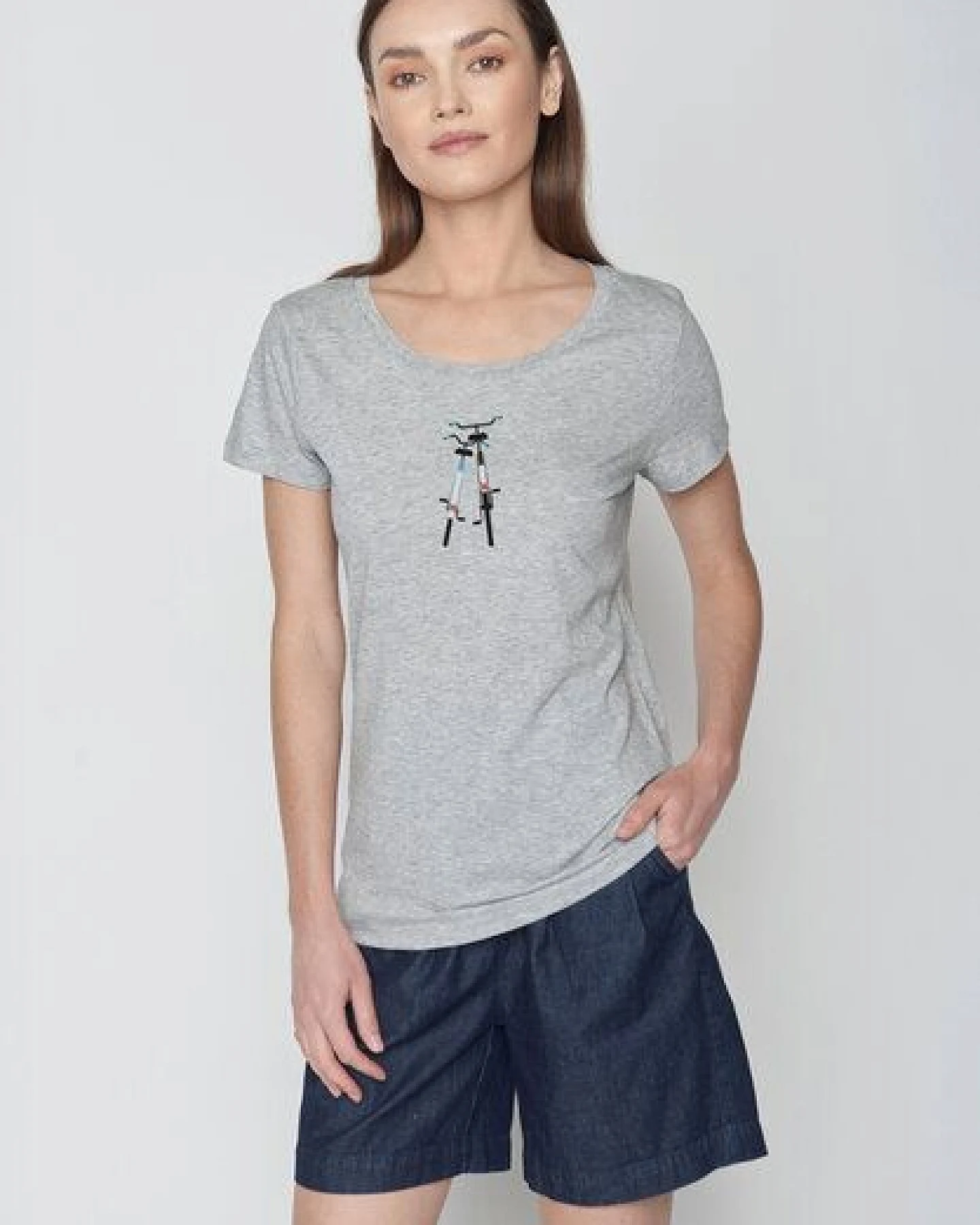 GREENBOMB Bike Romantic Loves - Lässiges T-Shirt aus Bio-Baumwolle / hochwertiger Print / GOTS / Fair & Vegan – Ansicht 2