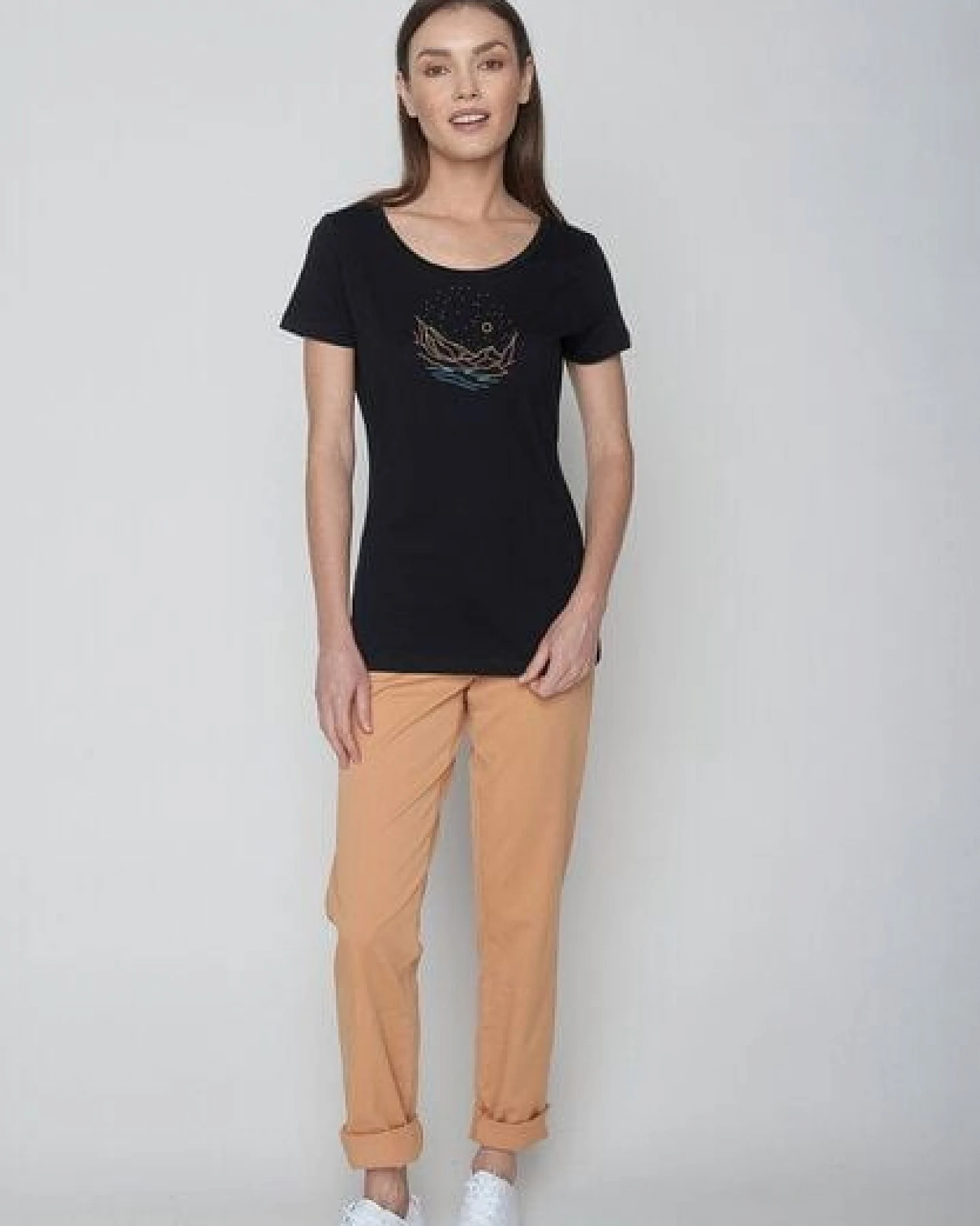 GREENBOMB Nature Mountain Stars Loves - Sportliches T-Shirt aus Bio-Baumwolle / hochwertiger Print / GOTS / Fair & Vegan – Ansicht 3
