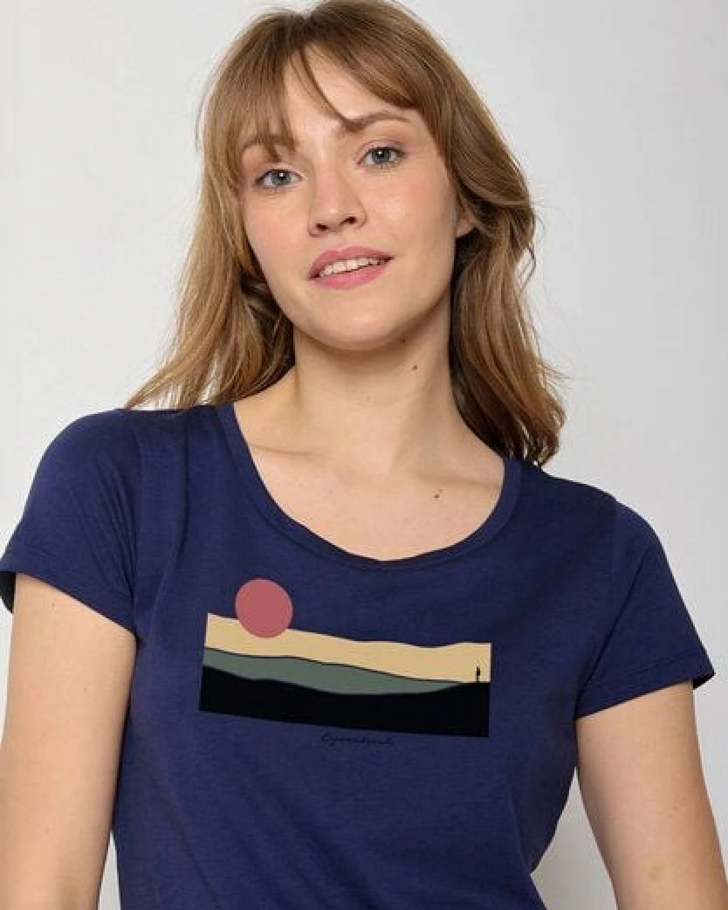 GREENBOMB Nature Pathway Loves - Sportliches T-Shirt aus Bio-Baumwolle / hochwertiger Print / GOTS / Fair & Vegan – Ansicht 4