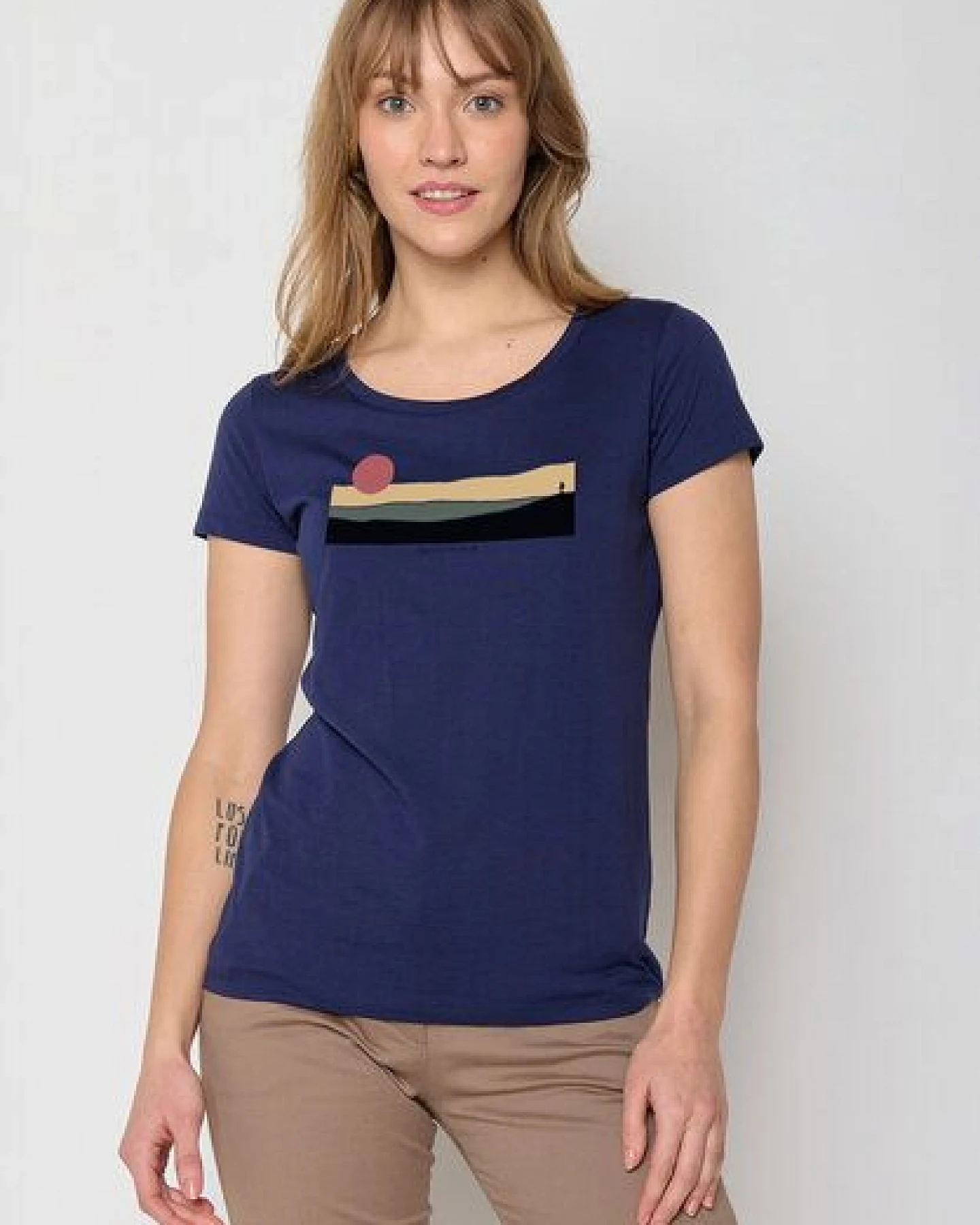 GREENBOMB Nature Pathway Loves - Sportliches T-Shirt aus Bio-Baumwolle / hochwertiger Print / GOTS / Fair & Vegan – Ansicht 2