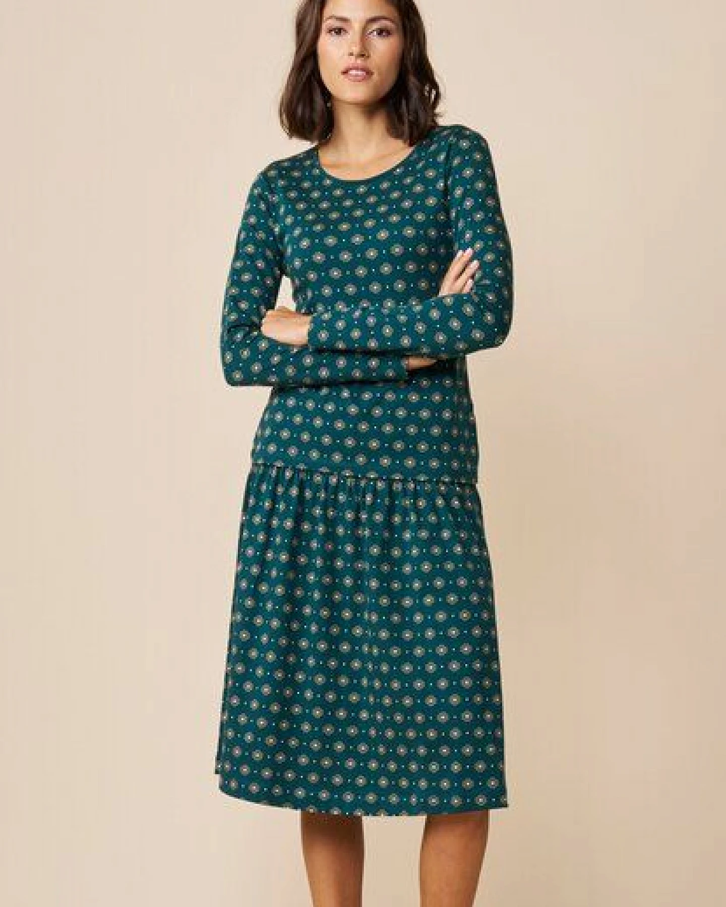 LANA Organic Shirt, Modell Nina – Ansicht 2