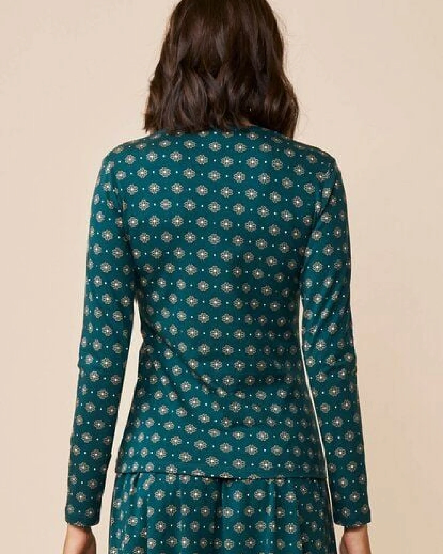 LANA Organic Shirt, Modell Nina – Ansicht 4