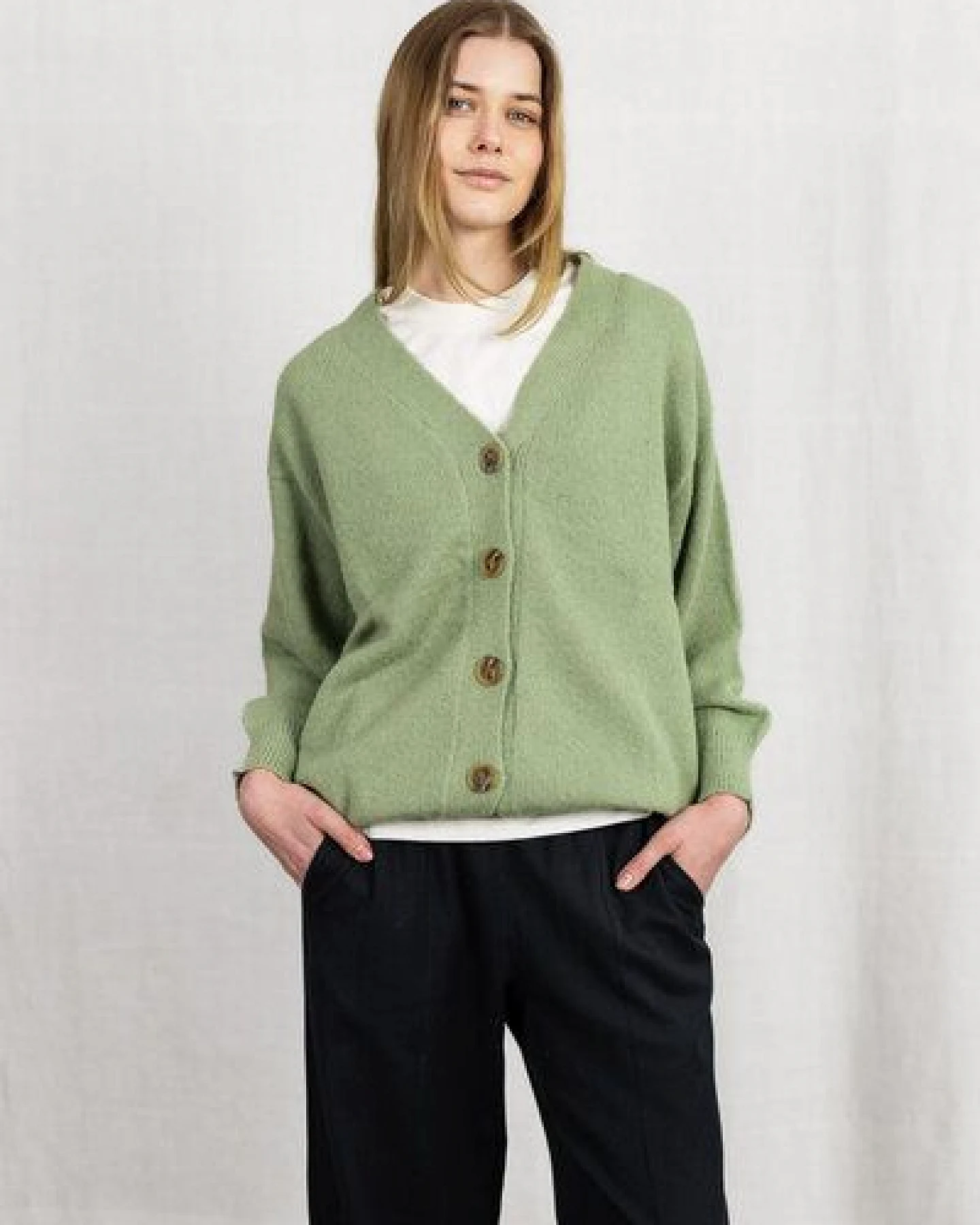 Jyoti - Fair Works Baby-Alpaka Strickcardigan Iquitos – Ansicht 2