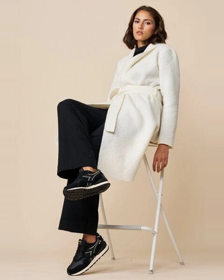 LANA Organic Longjacke aus Wollfilz, Modell Dunja