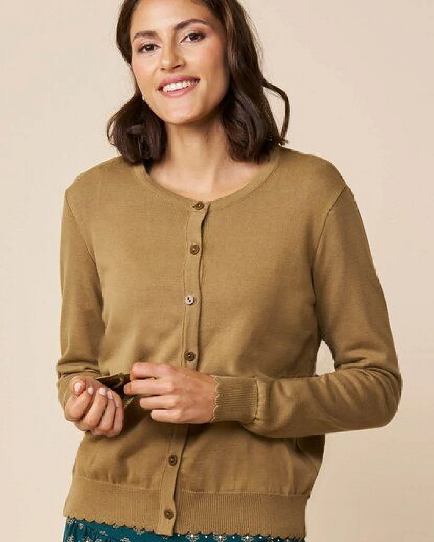 LANA Organic Strickjacke aus Bio Baumwolle, Modell Sophia – Ansicht 3