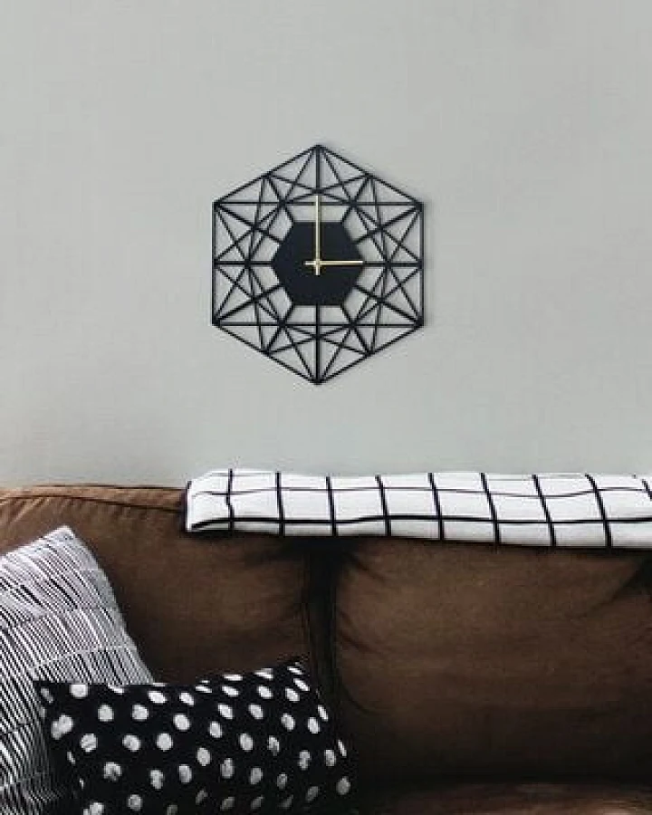 BeWooden Holzuhr „Net Nox Clock“ – handgefertigte Wanduhr aus Birkenholz