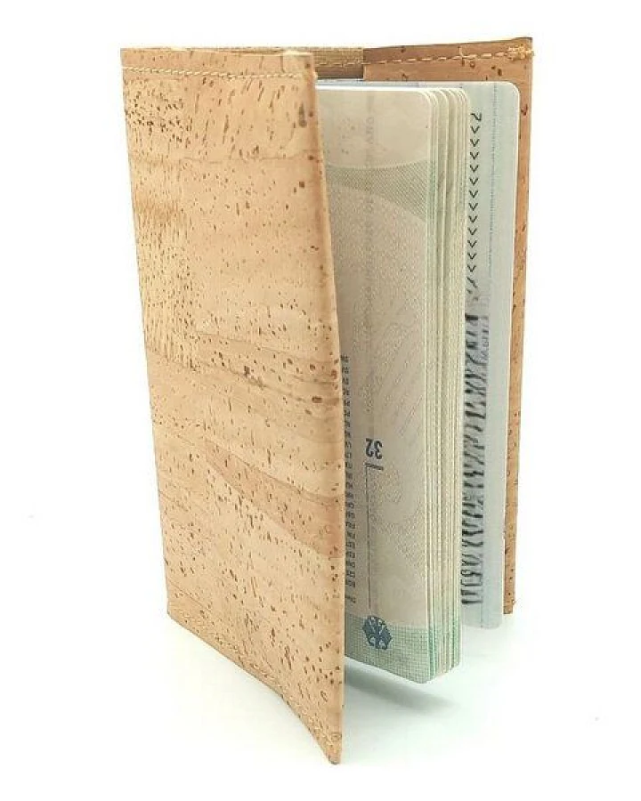 Kork-Deko Korkstoff Reisepass-Hülle Beige – 2 Kartenfächer, vegan & wasserabweisend