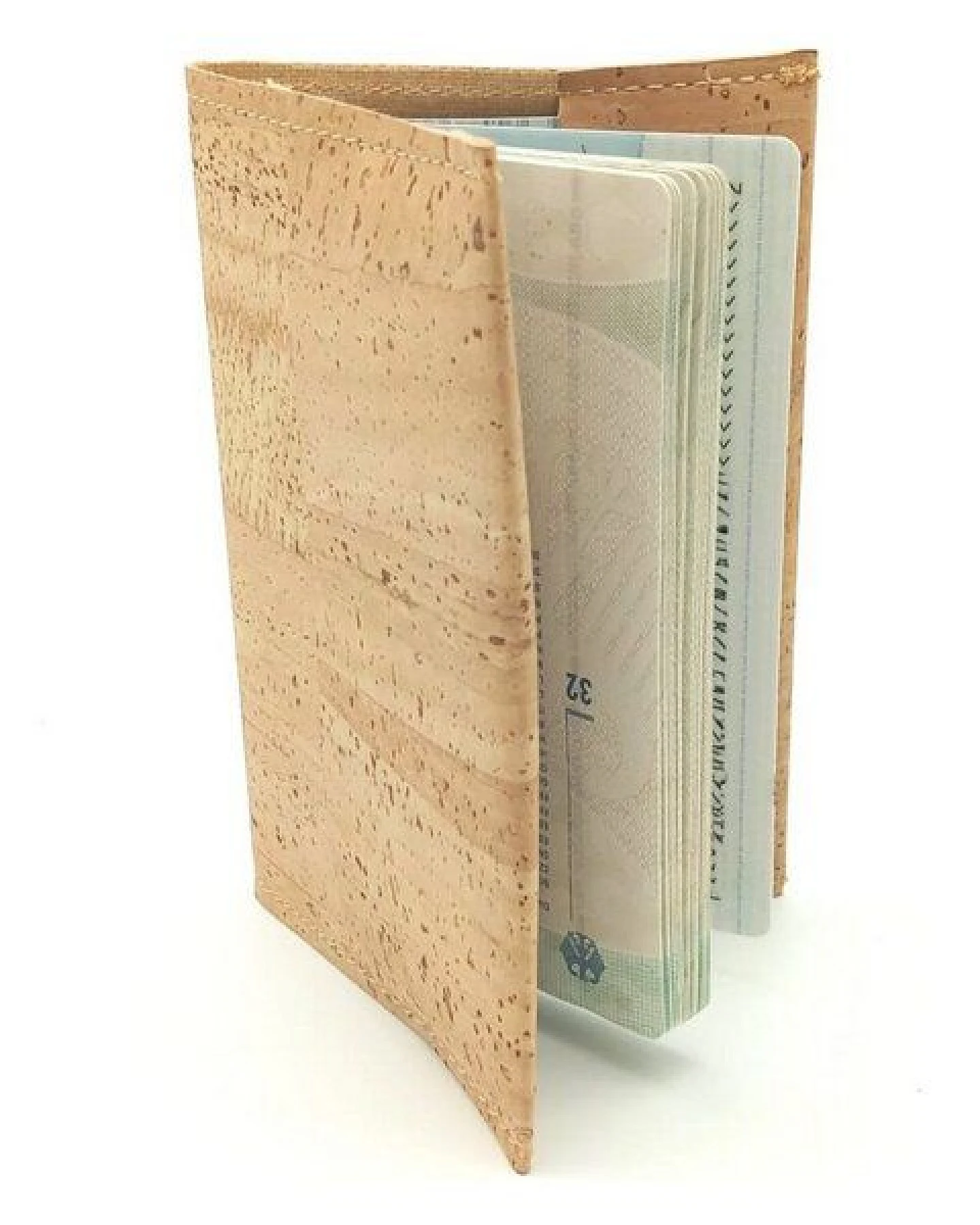 Kork-Deko Korkstoff Reisepass-Hülle Beige – 2 Kartenfächer, vegan & wasserabweisend – Ansicht 4