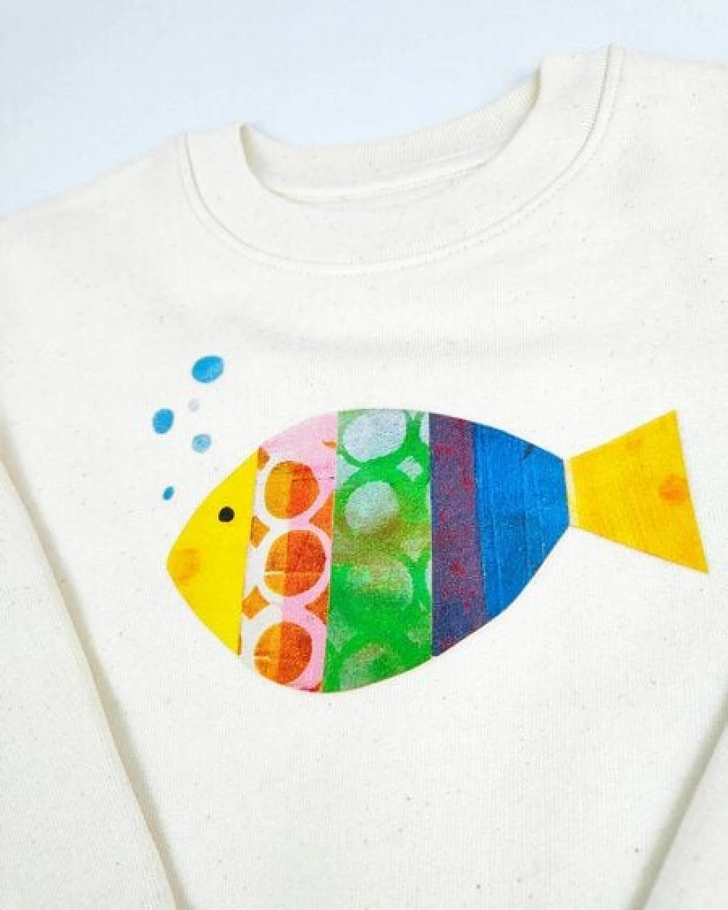 Meladi Kinder Sweater aus Biobaumwolle - Fisch auf Natural Raw – Ansicht 2