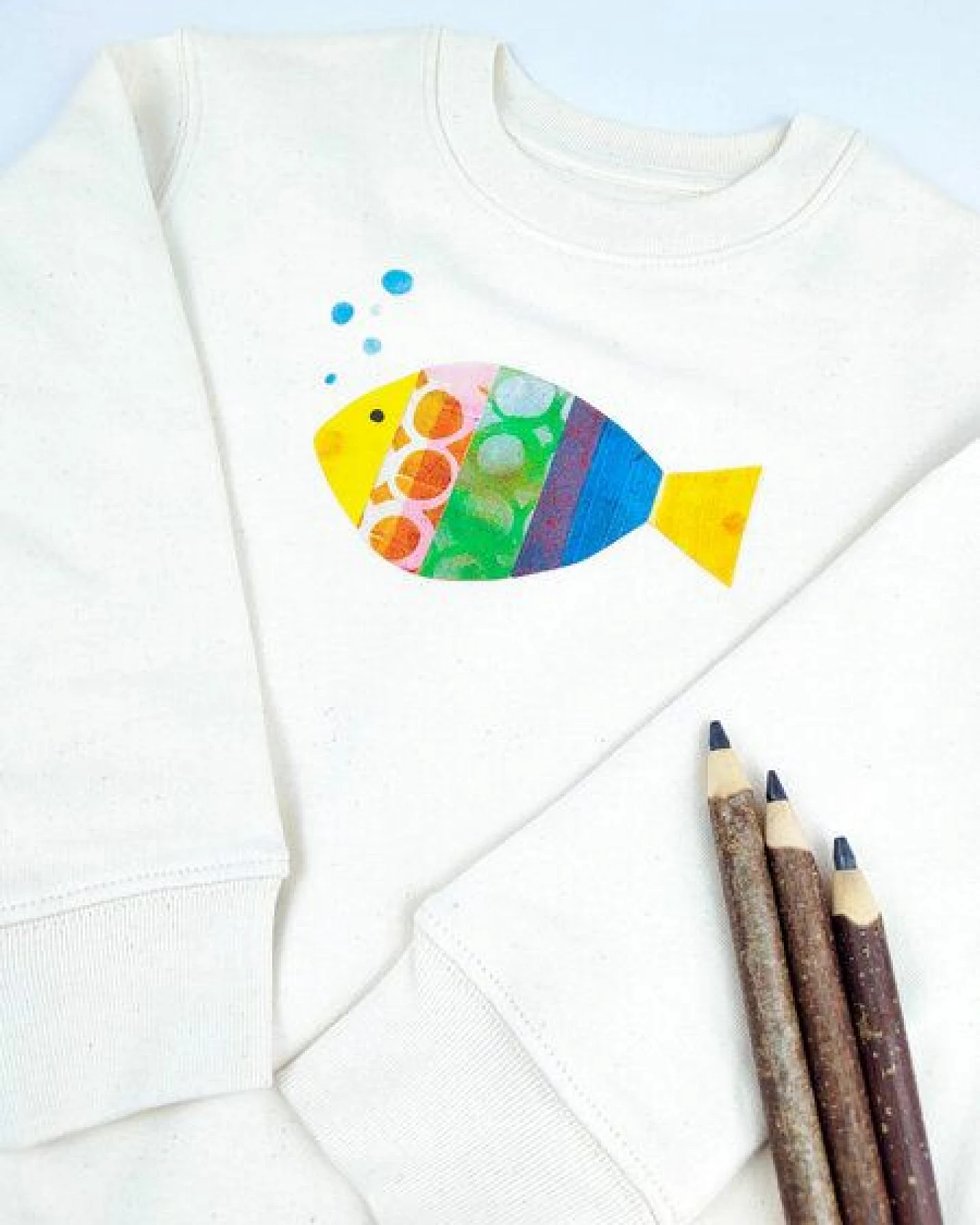 Meladi Kinder Sweater aus Biobaumwolle - Fisch auf Natural Raw – Ansicht 4