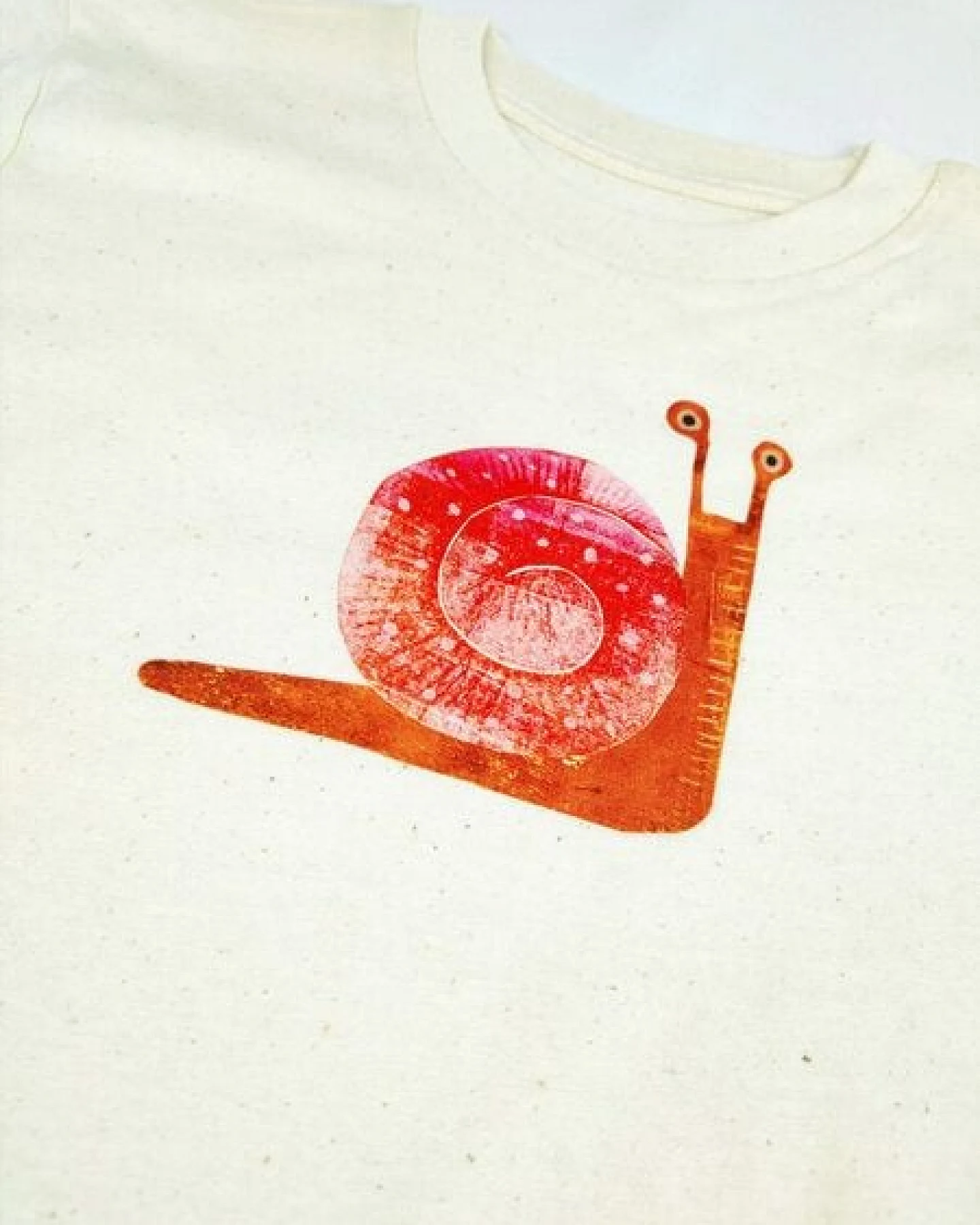 Meladi Kinder Shirt aus Biobaumwolle - Schnecke auf Natural Raw – Ansicht 4