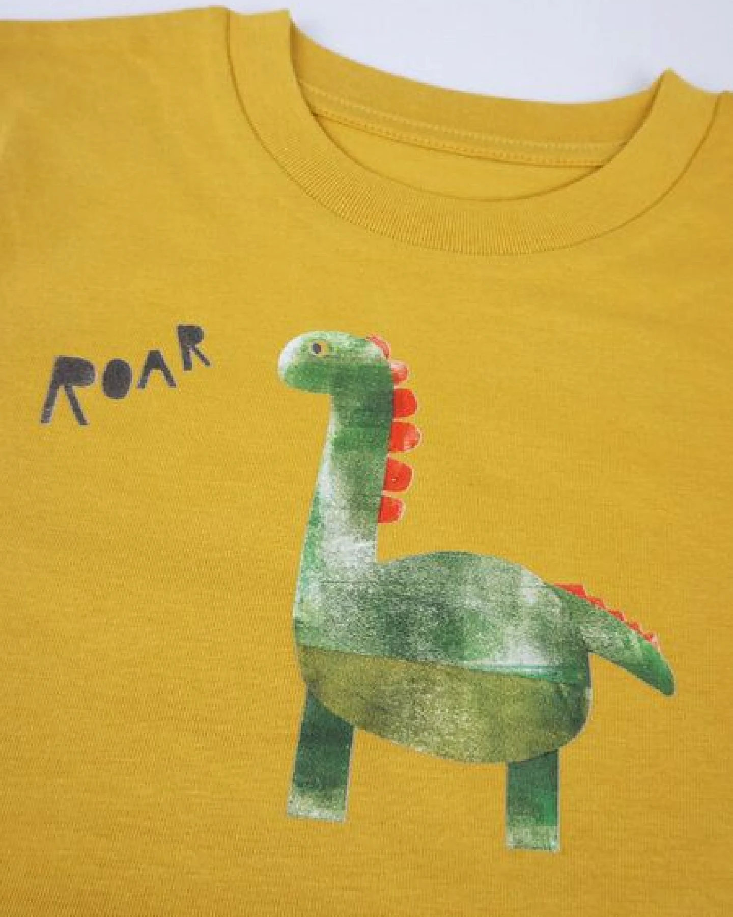 MELAdi Kinder Shirt aus Biobaumwolle - Dino auf Ocre Gelb – Ansicht 3