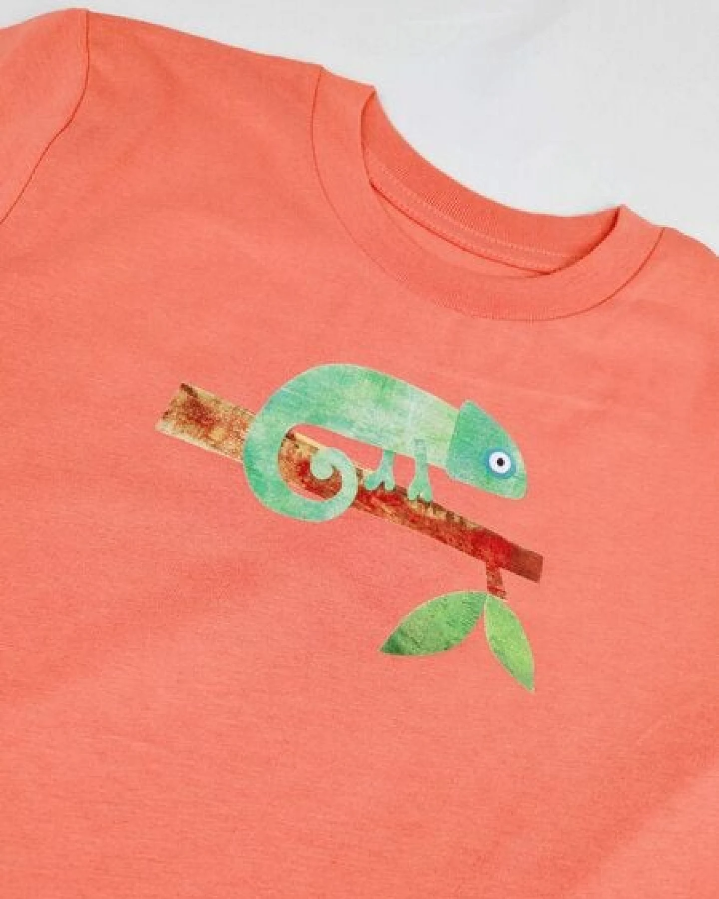 Meladi Kinder Shirt aus Biobaumwolle - Chamäleon auf Orange – Ansicht 4