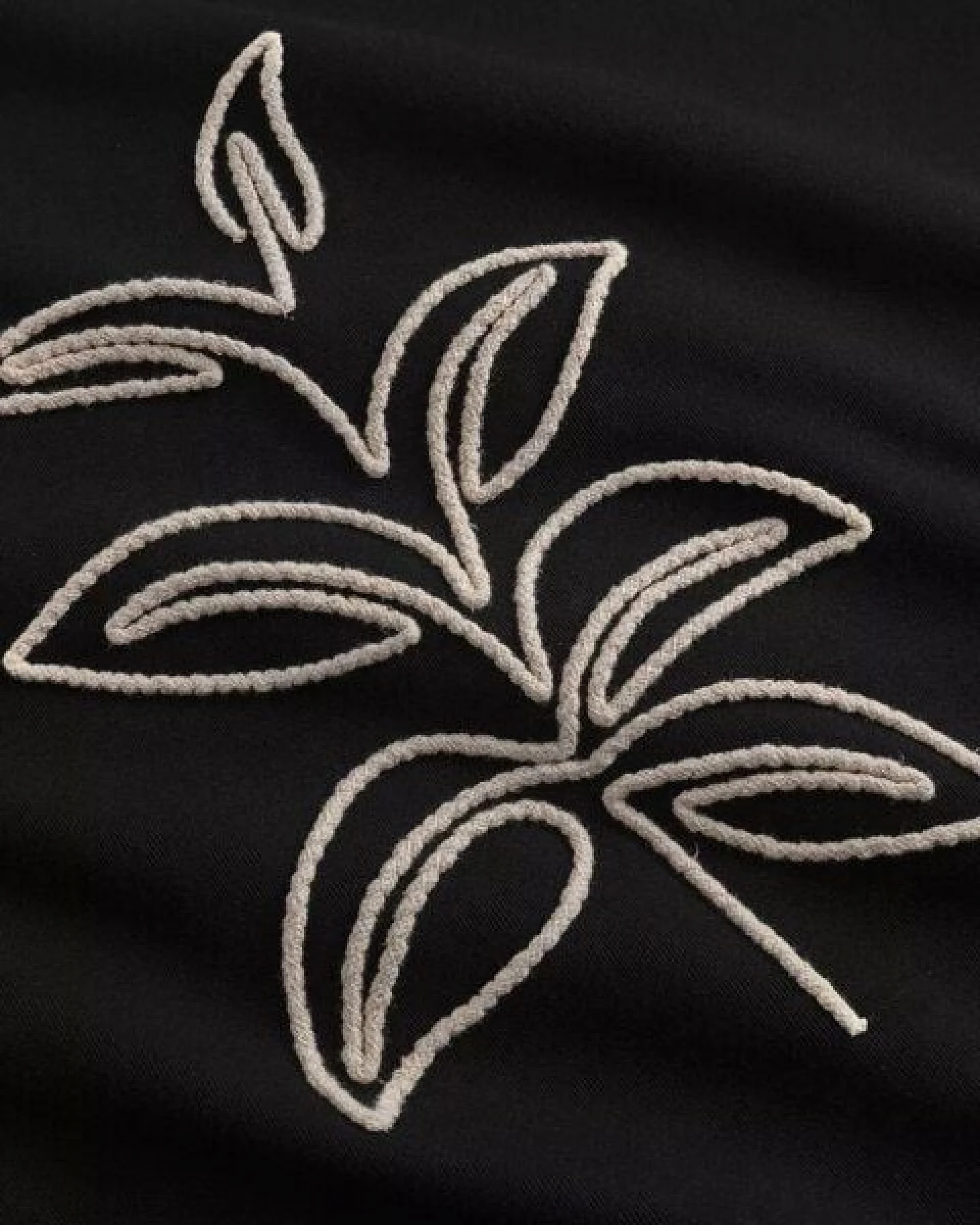 DEDICATED Sweatshirt aus Bio-Baumwolle - Line Art Leaves – Ansicht 3