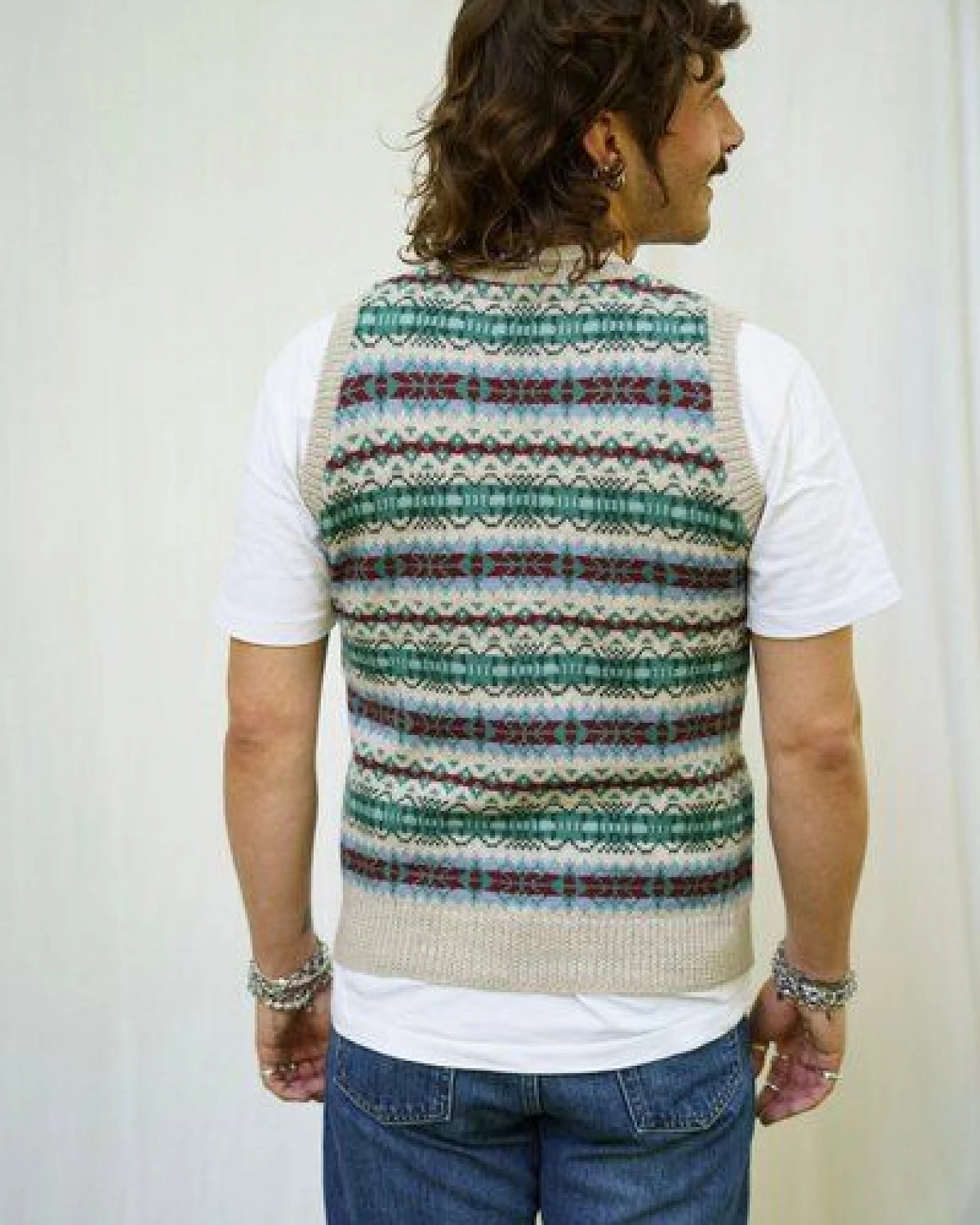 Haus of Namaste Fair-Isle-Pullover in Haferflocken und Waldgrün – Ansicht 3