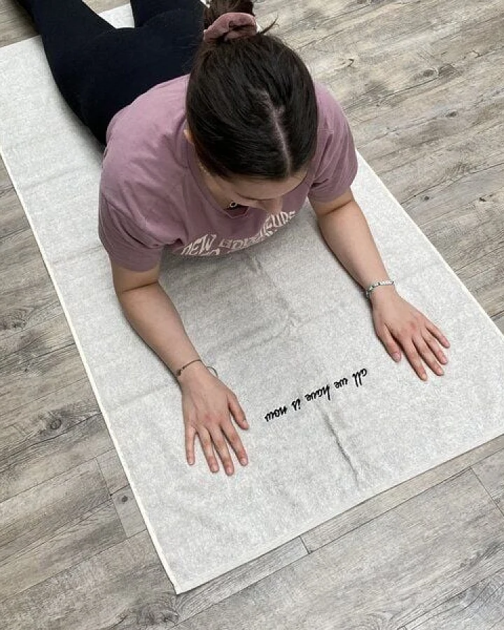 mio eco Hochwertiges Yoga Handtuch aus Retoure-Handtüchern zero waste