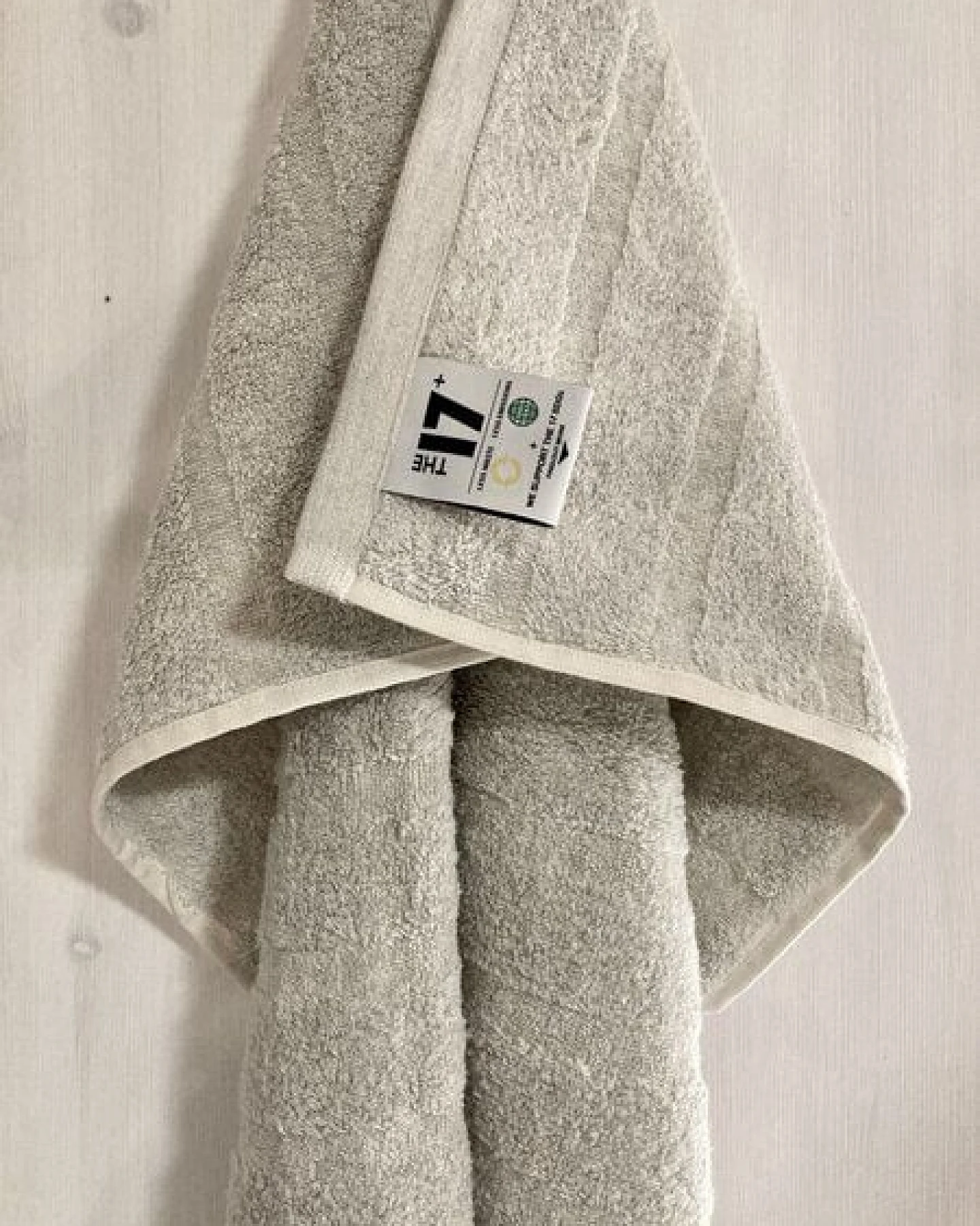 mio eco Hochwertiges Meditations Yoga Handtuch aus Retoure-Handtüchern zero waste – Ansicht 4