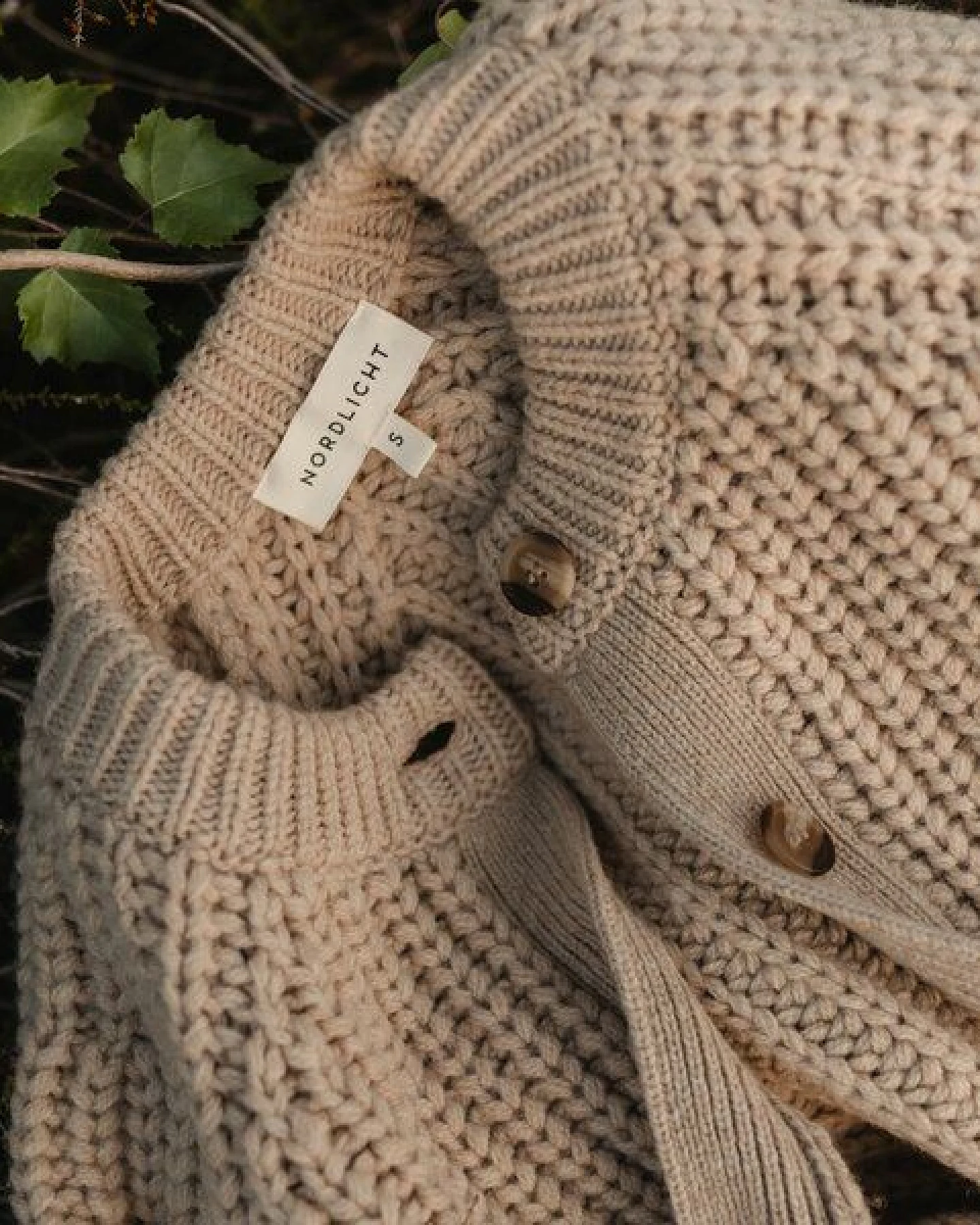 NORDLICHT Strickjacke Mette aus 100% recycelter Wolle – Ansicht 2