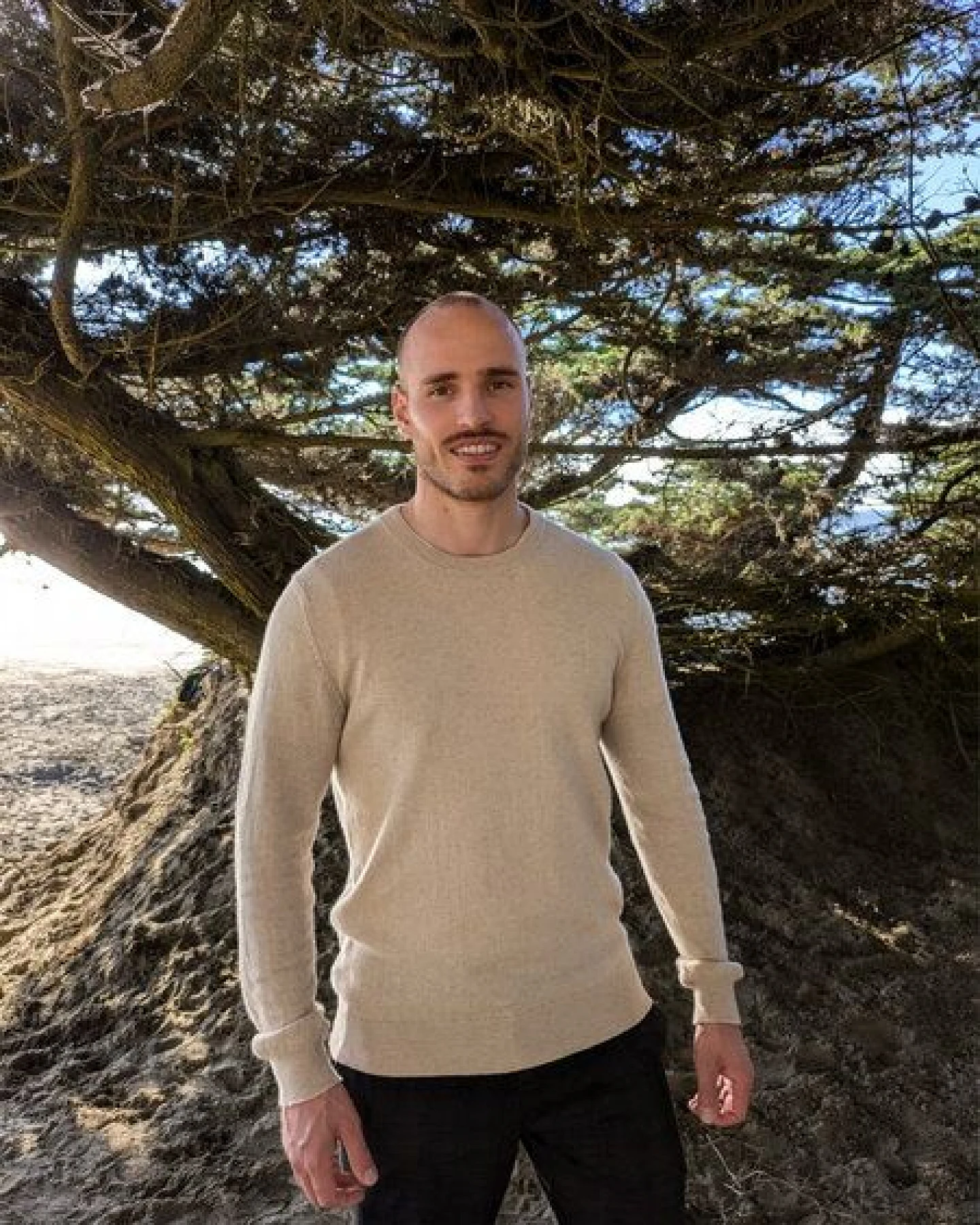 Wooliie Handgefertigter 100% Kaschmirpullover – pflanzlich gefärbt, Unisex – Ansicht 2