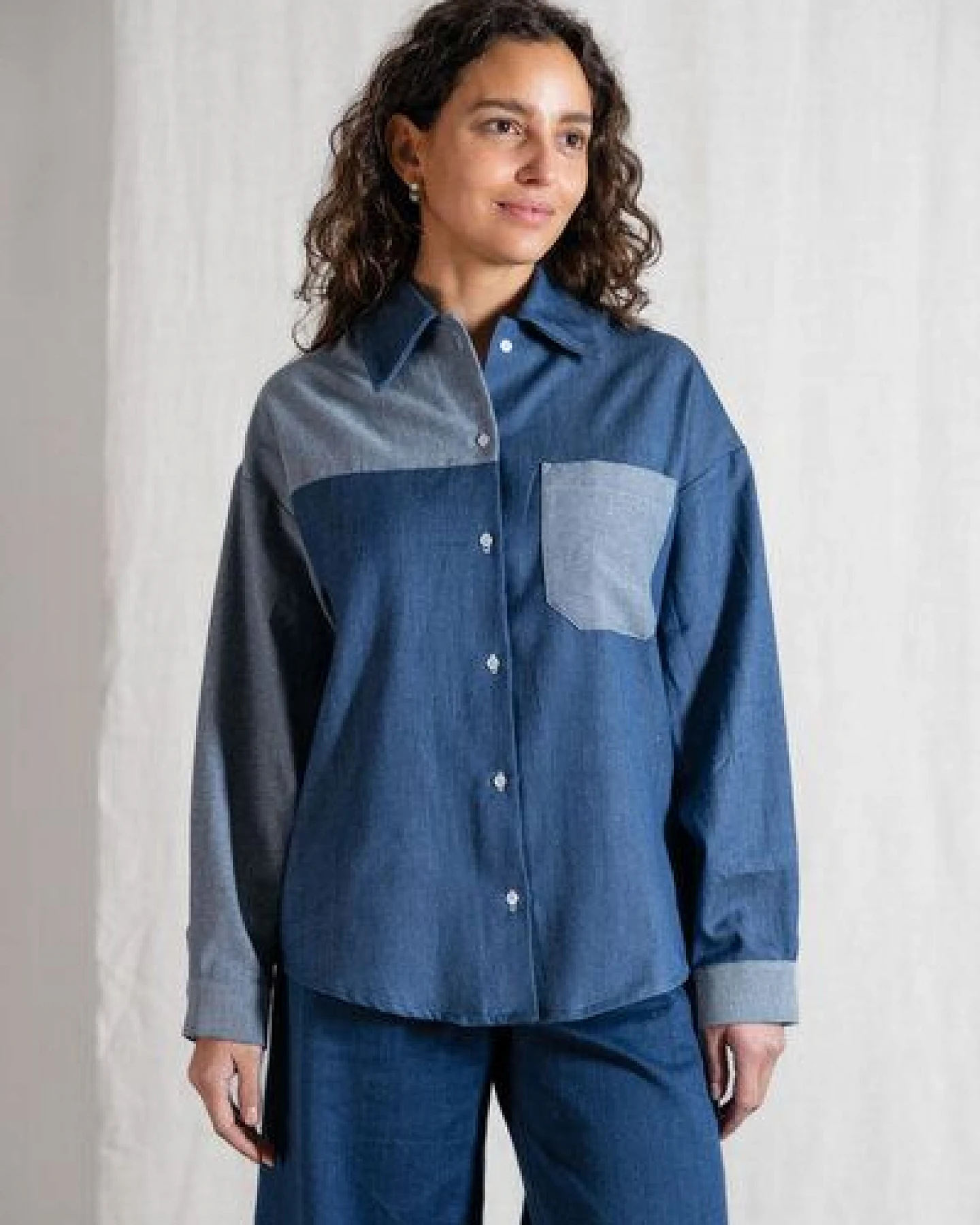 Jyoti - Fair Works Bio-Baumwoll Shirt Ashrit – Ansicht 3