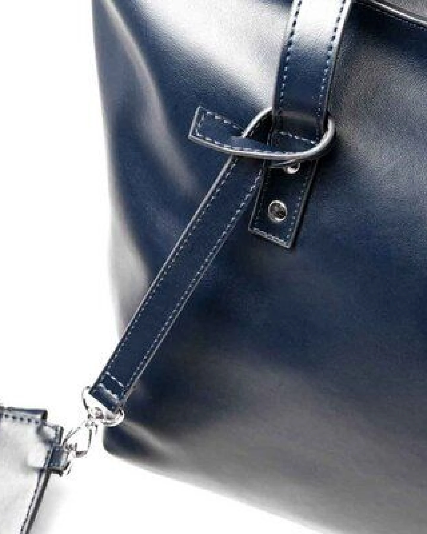 GREVIRO Totebag "XL" aus Kaktusleder (vegan) – Ansicht 3