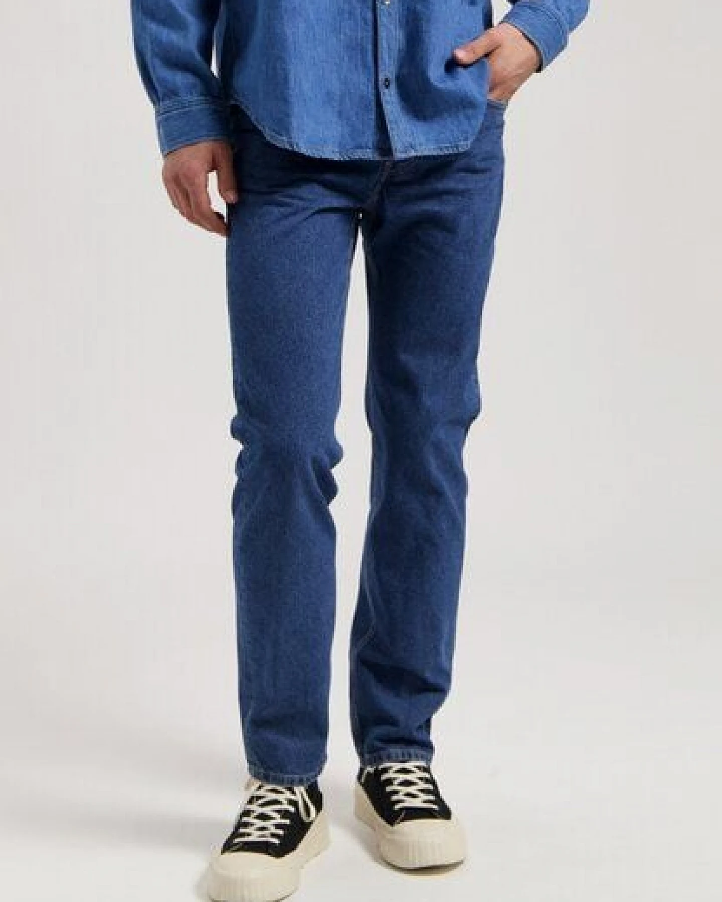 MUD Jeans Herren Jeans Straight Leg "John - Medium Stone" – Ansicht 4