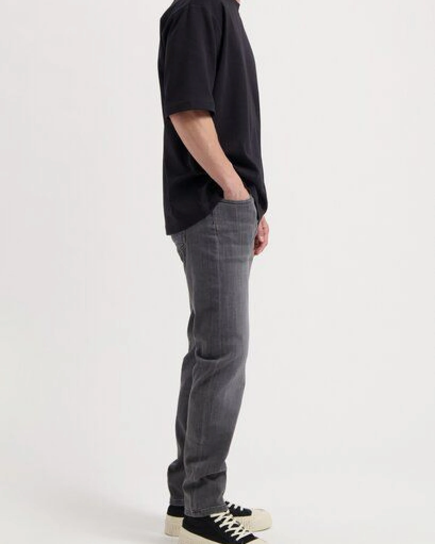 MUD Jeans Herren Jeans Slim Fit "Rick - Authentic Black" – Ansicht 2