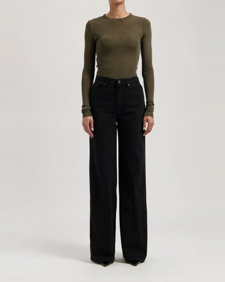 MUD Jeans Damen Jeans Loose Fit "Sara - Nero Nero"