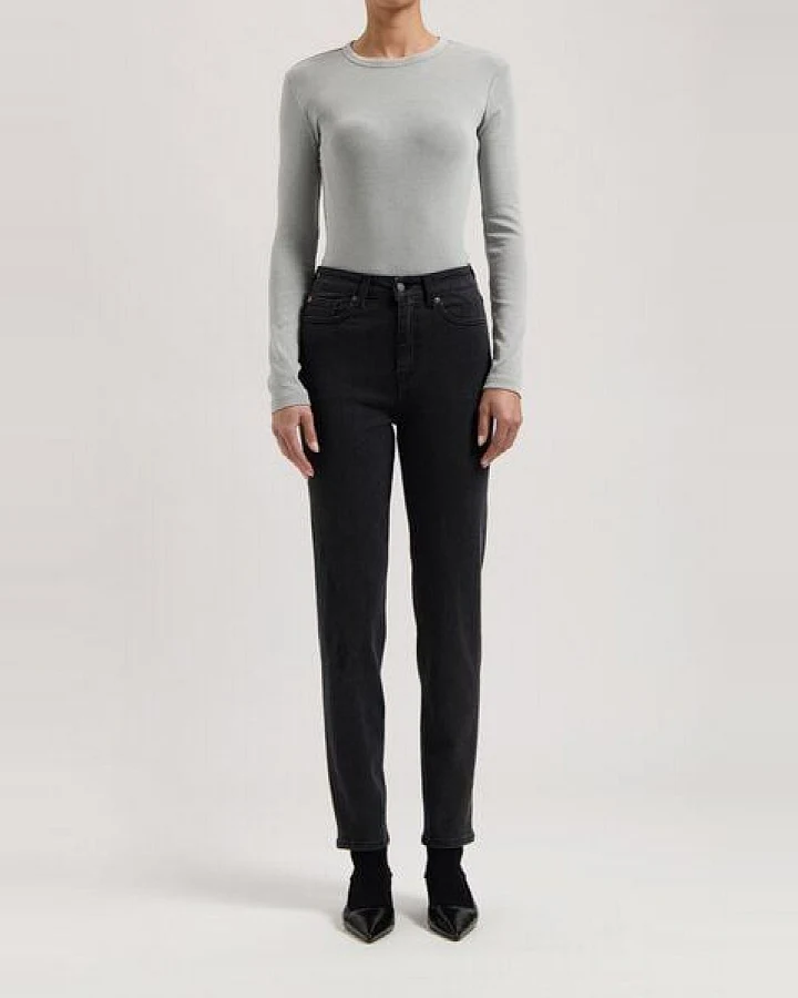 MUD Jeans Damen Jeans Tapered "Mams - Stone Black"