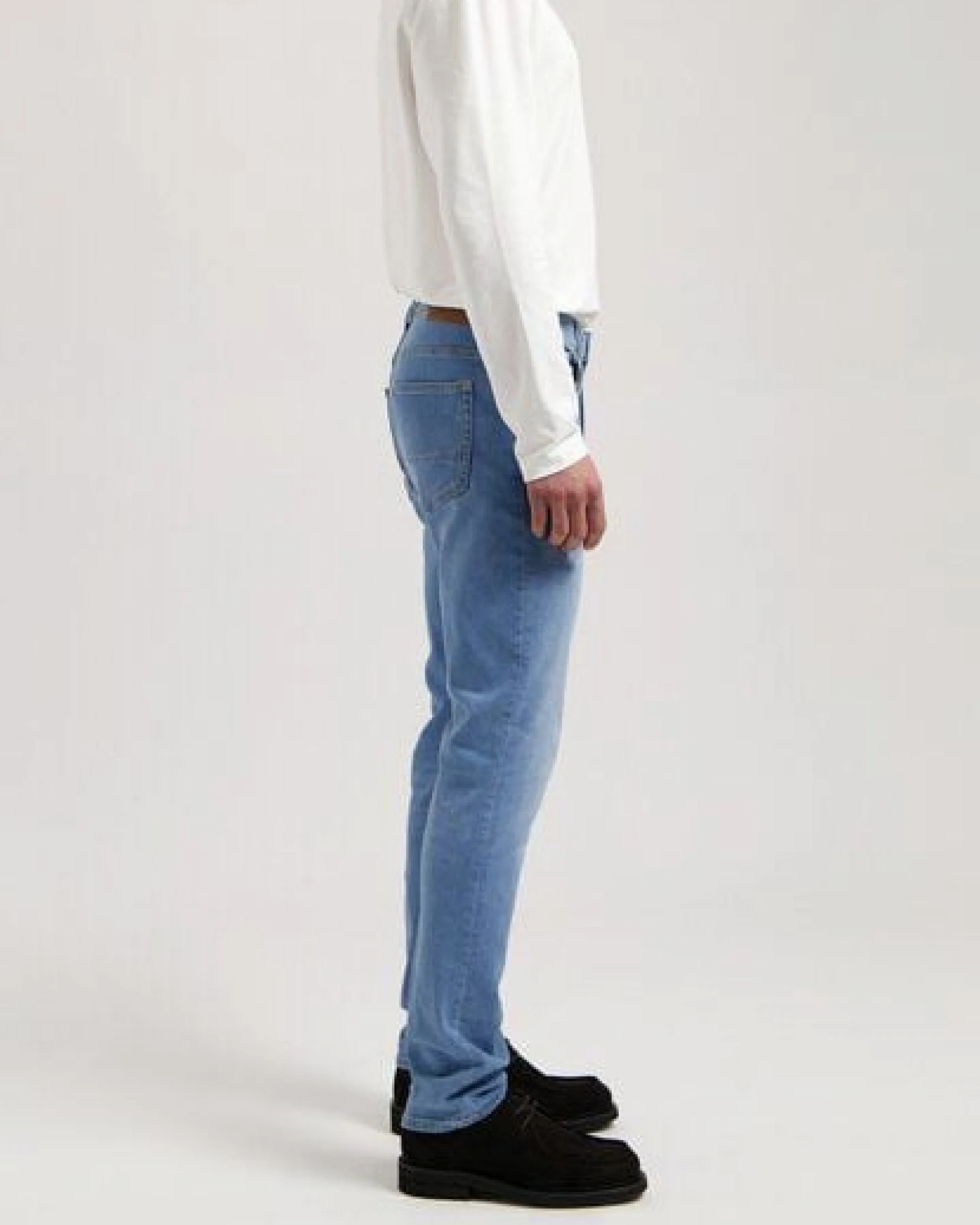 MUD Jeans Herren Jeans Tapered "Daily - Old Stone" – Ansicht 2