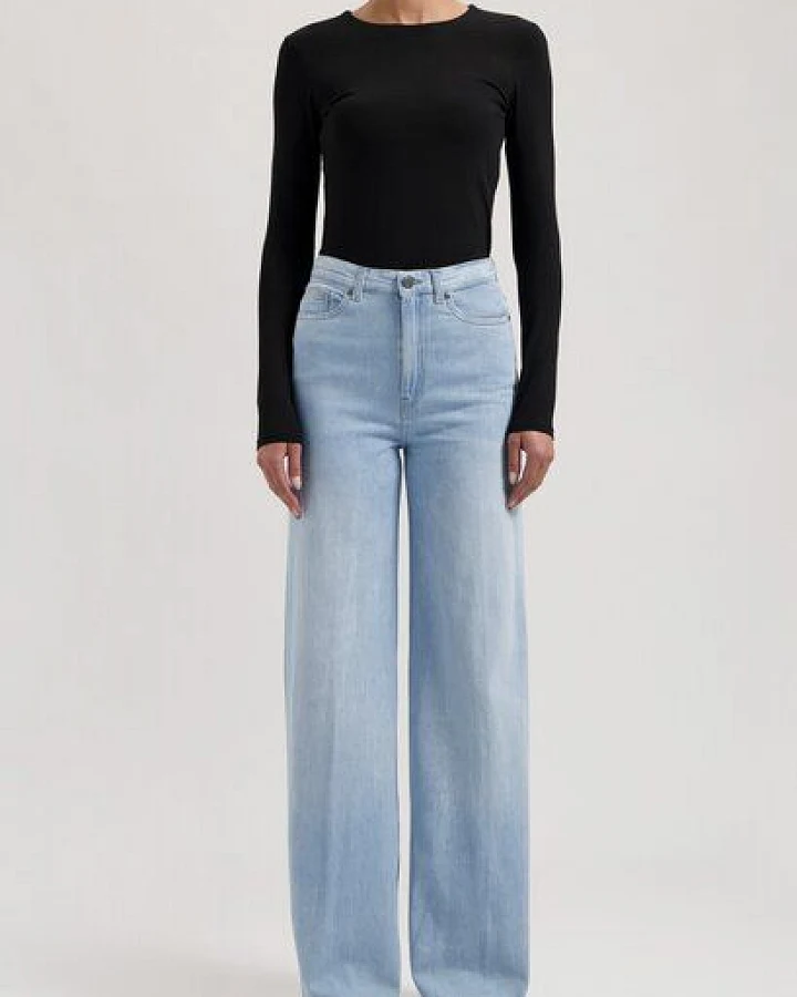 MUD Jeans Damen Jeans Loose Fit "Sara - Stone Vintage"