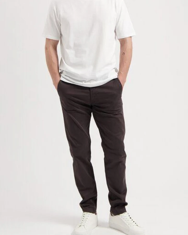 MUD Jeans Herren Jeans Tapered "Scott - Charcoal"