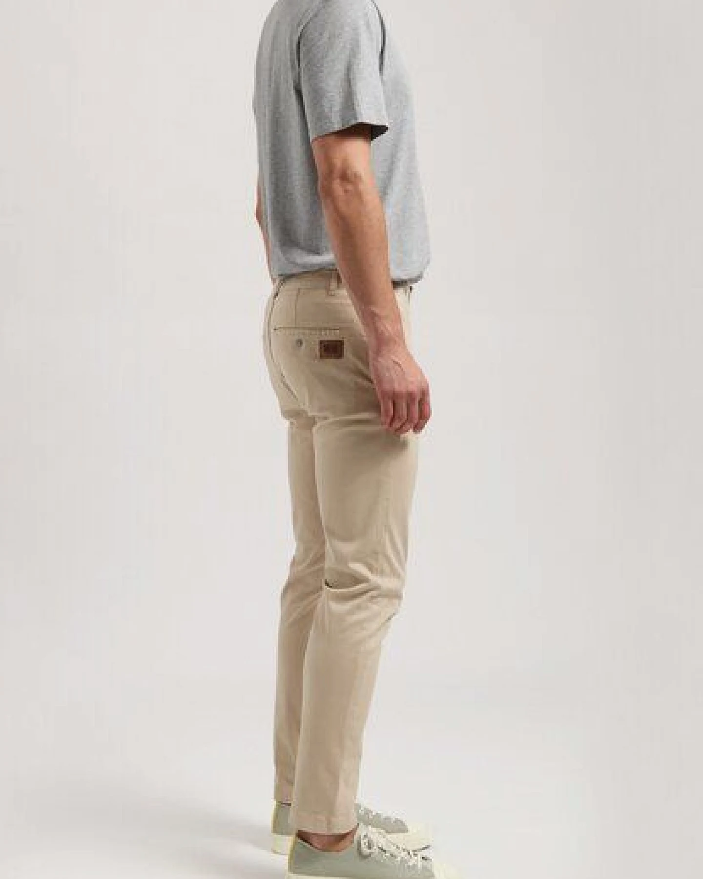 MUD Jeans Herren Jeans Tapered "Scott - Sand" – Ansicht 2